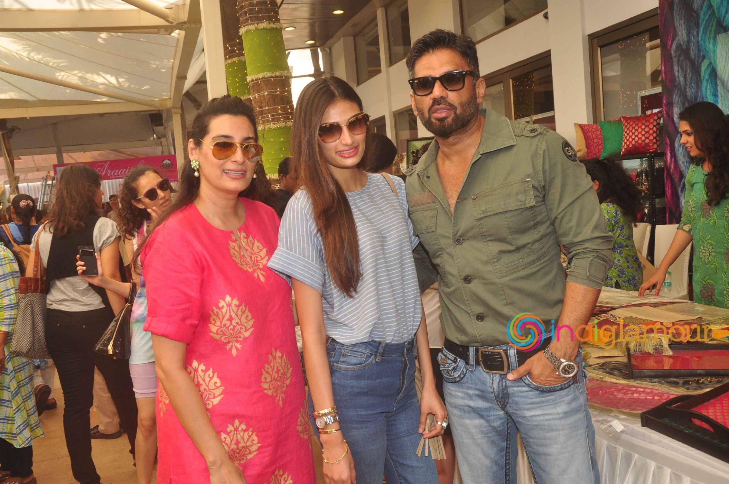 Mana Shetty Hosted The Araaish Exhibition 2015 Event hd photo