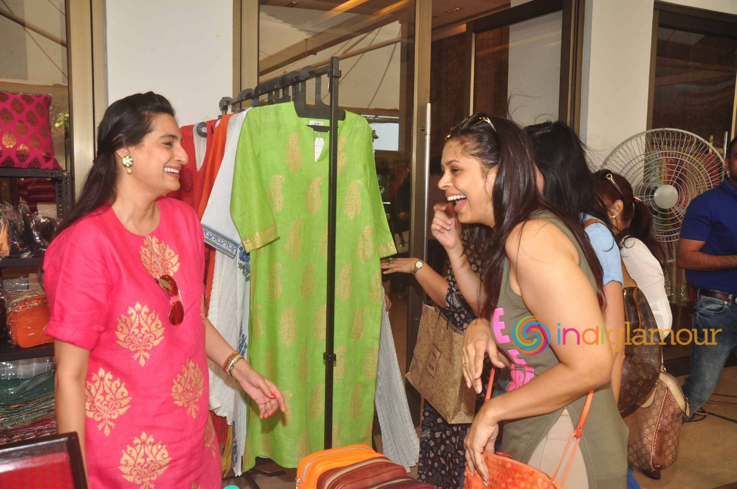 Mana Shetty Hosted The Araaish Exhibition 2015 Event hd photo
