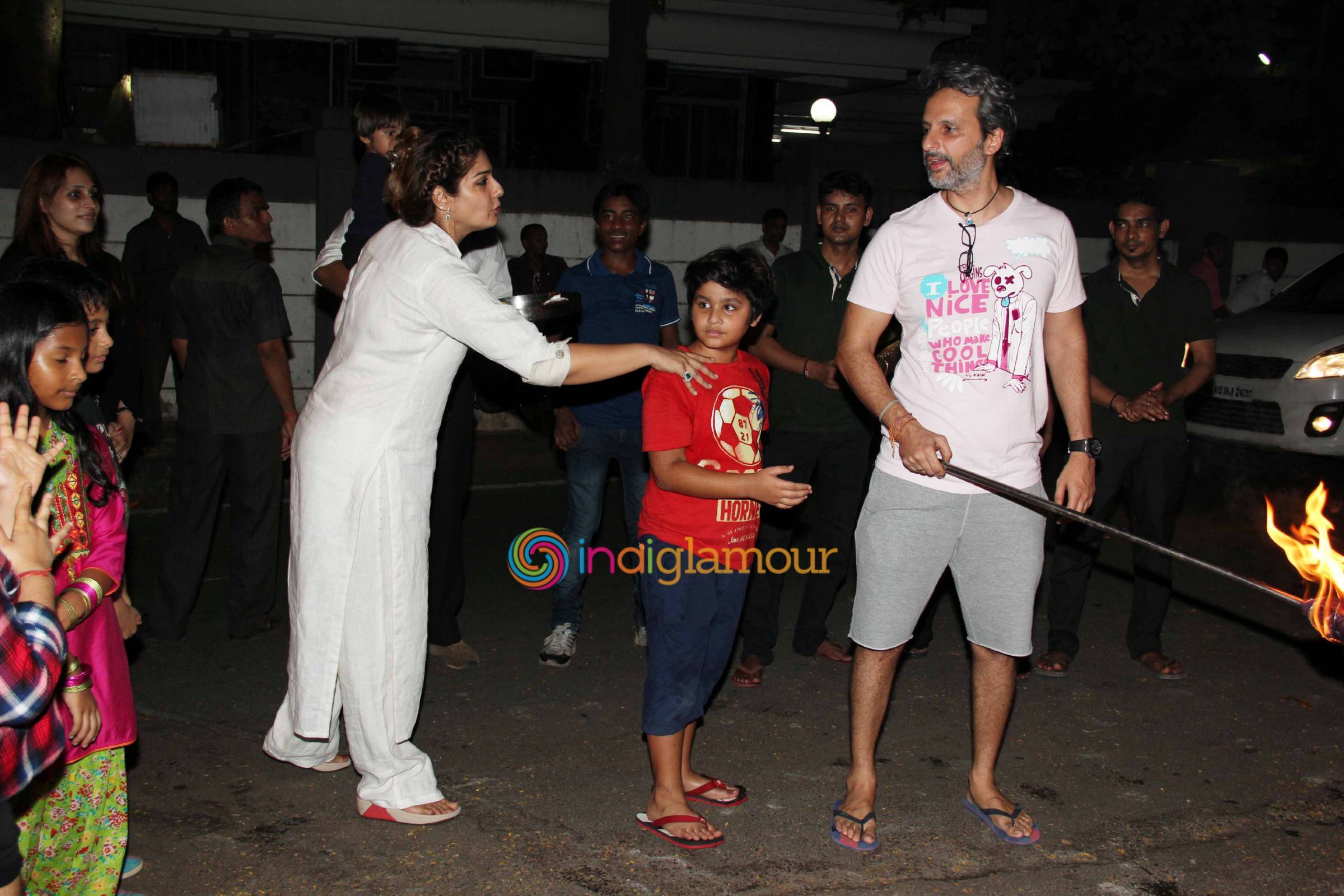 Raveena Tandon Celebrates Dussehra Event hd photo