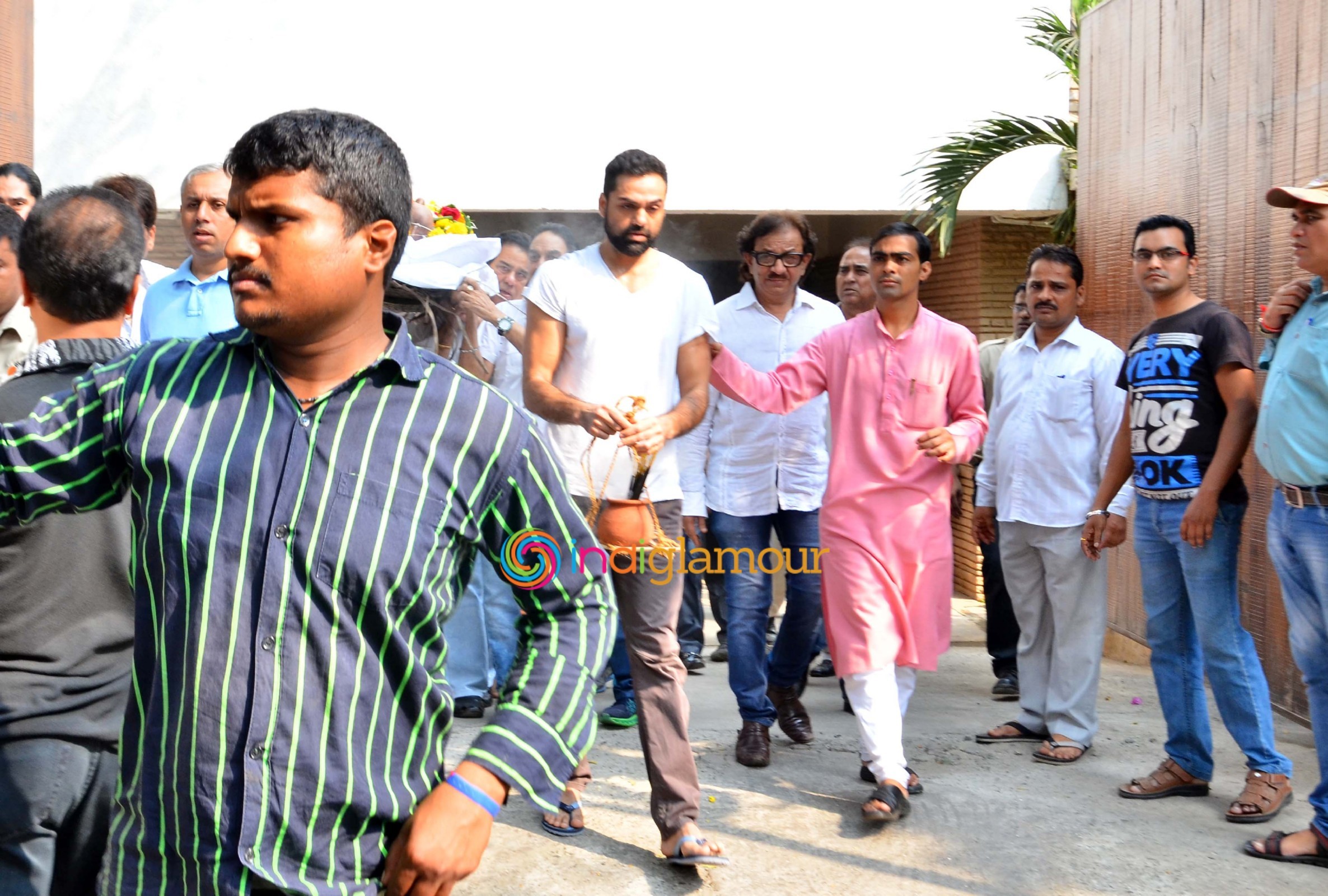 Funeral of Abhay Deol's Father Ajit Singh Deol Event hd photo