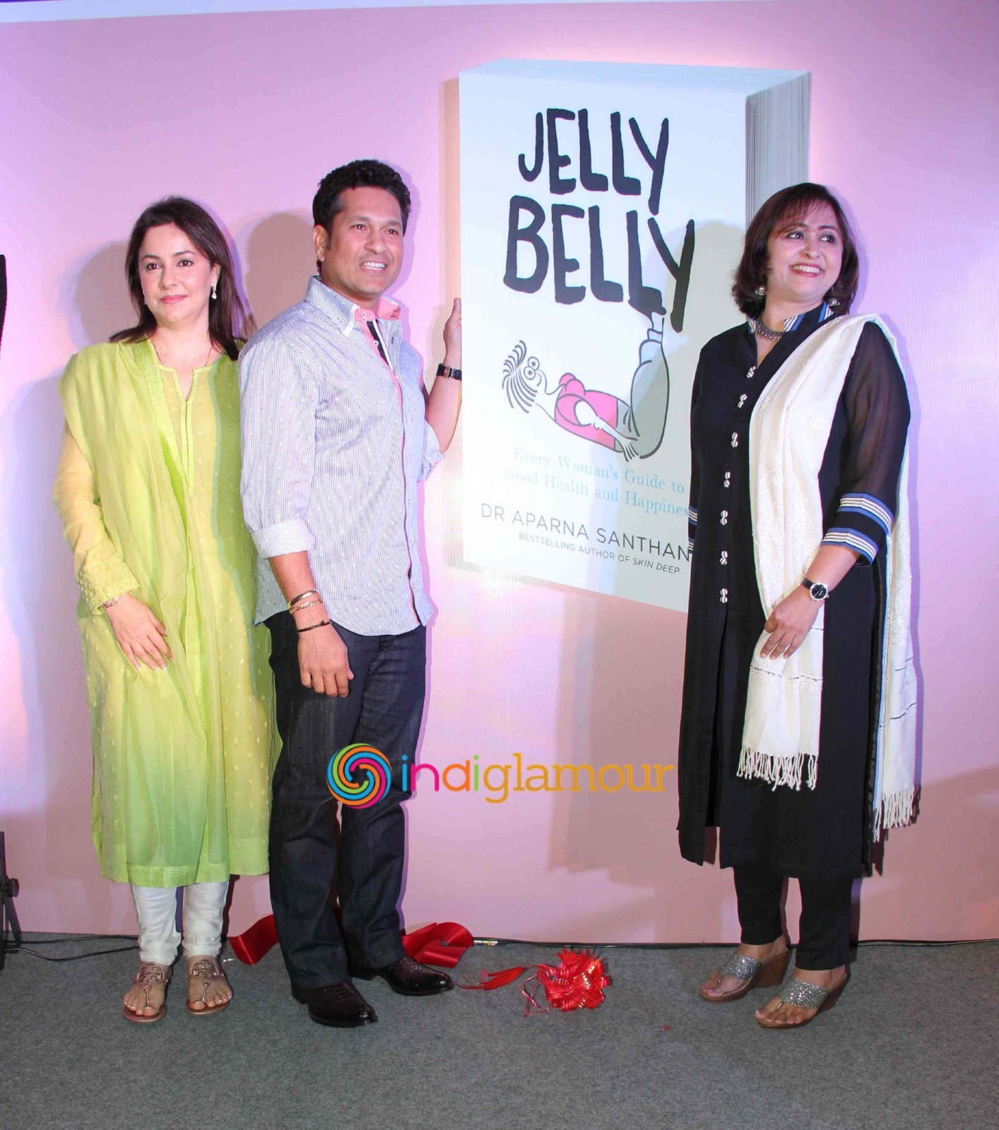 Sachin Tendulkar Launches Dr Aparna Santhanam Book Jelly Belly Event hd photo