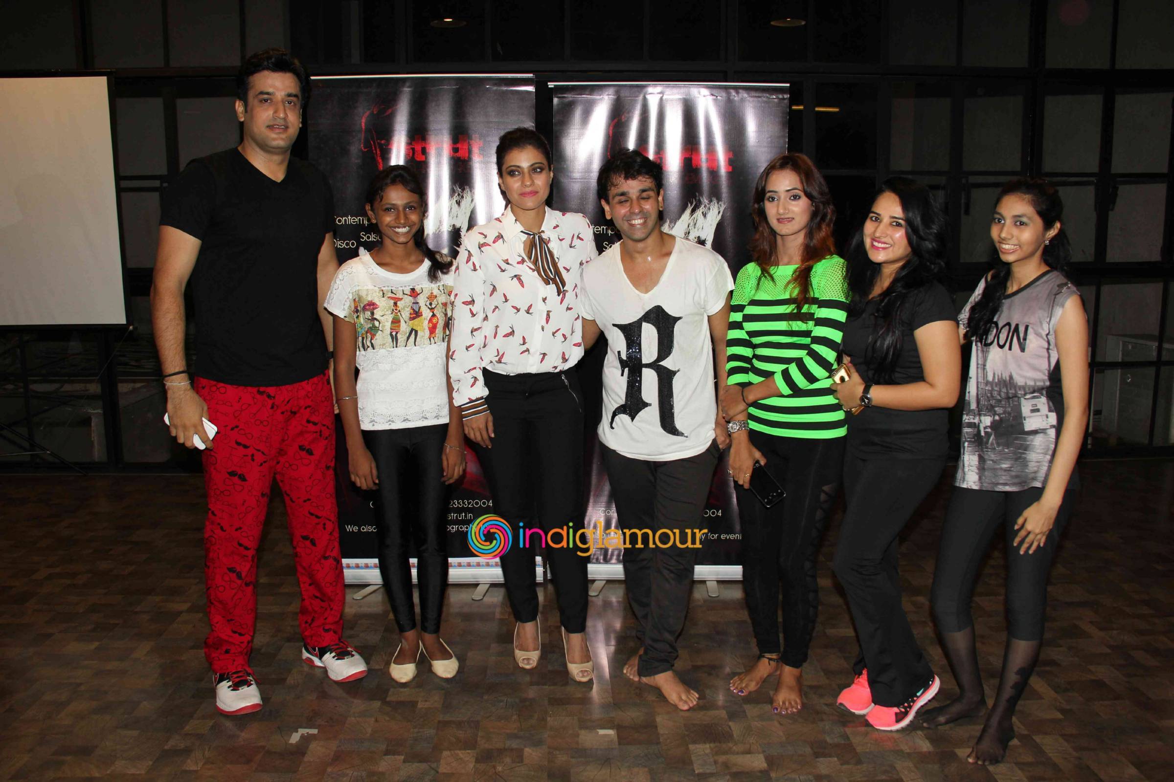 Kajol Attends Dance Finale of Strut Academy Event hd photo