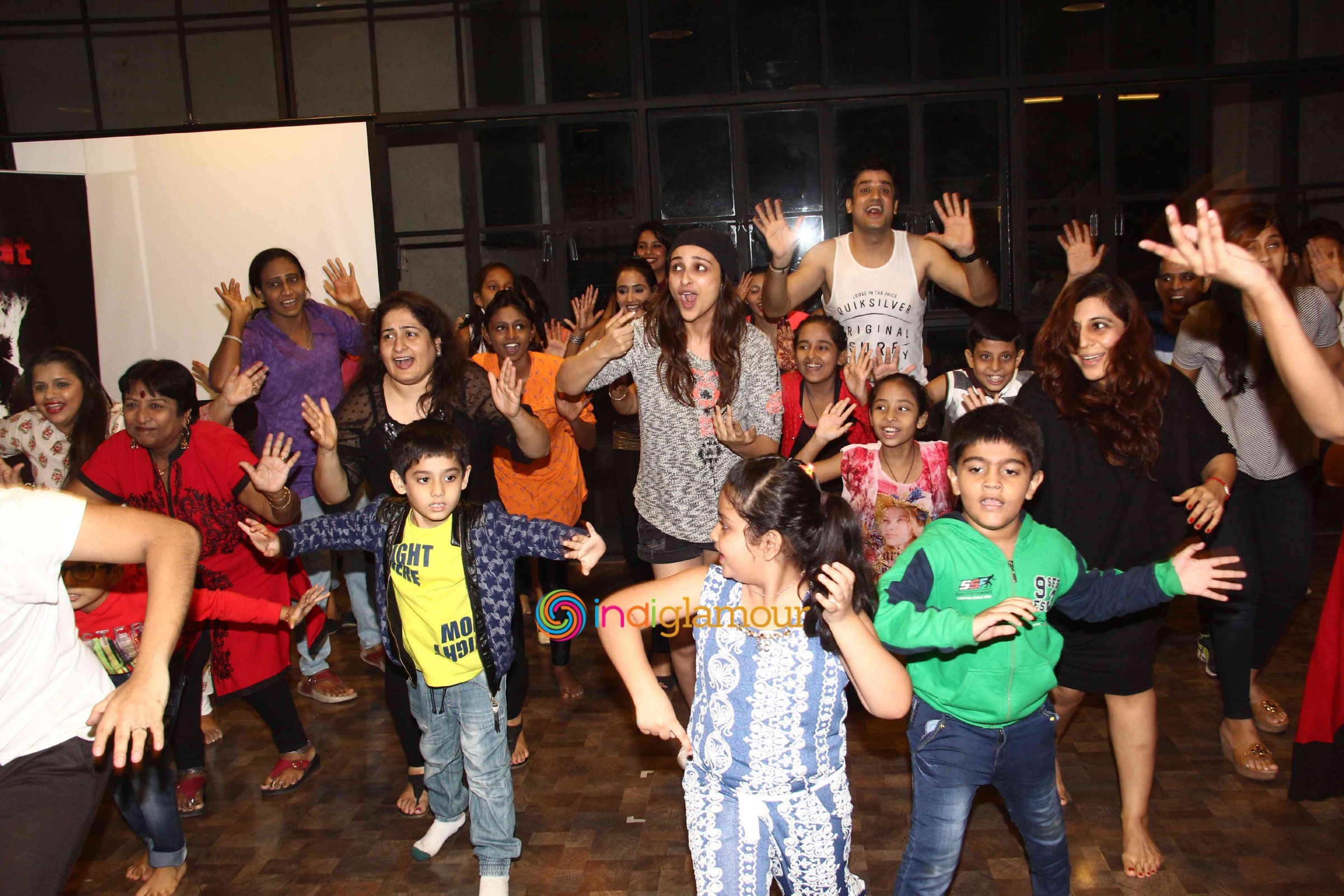 Parineeti Chopra Attends Dance Finale of Strut Academy Event hd photo