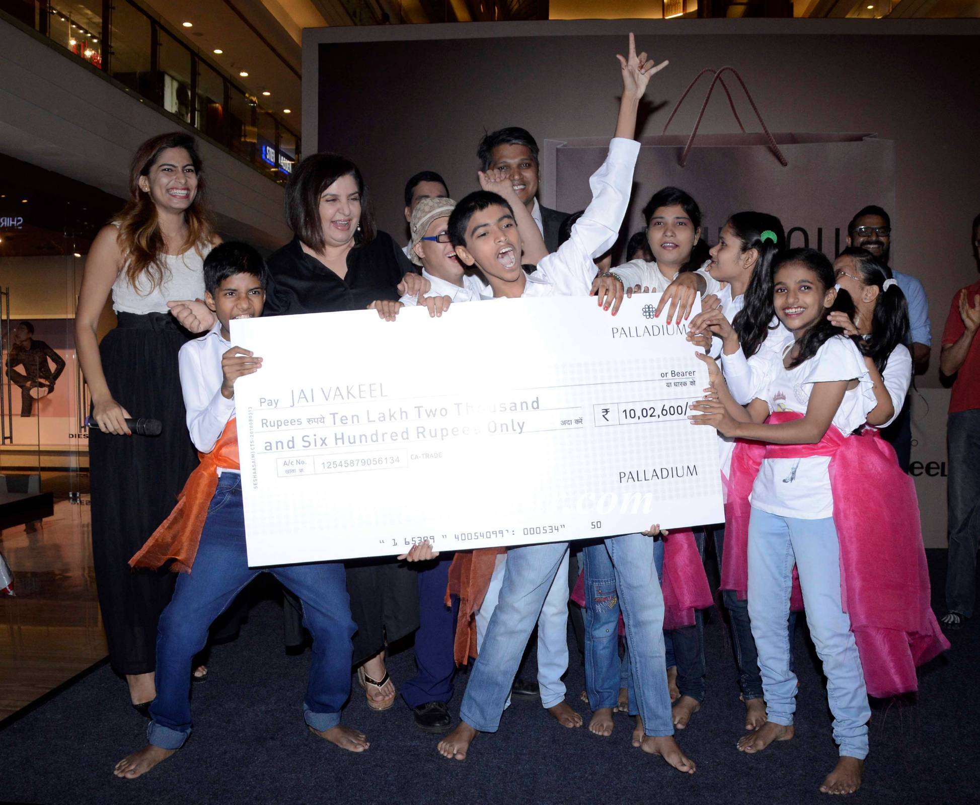 Farah Khan and Arzan Khambatta Celebrate Palladium 6th Anniversary Event hd photo