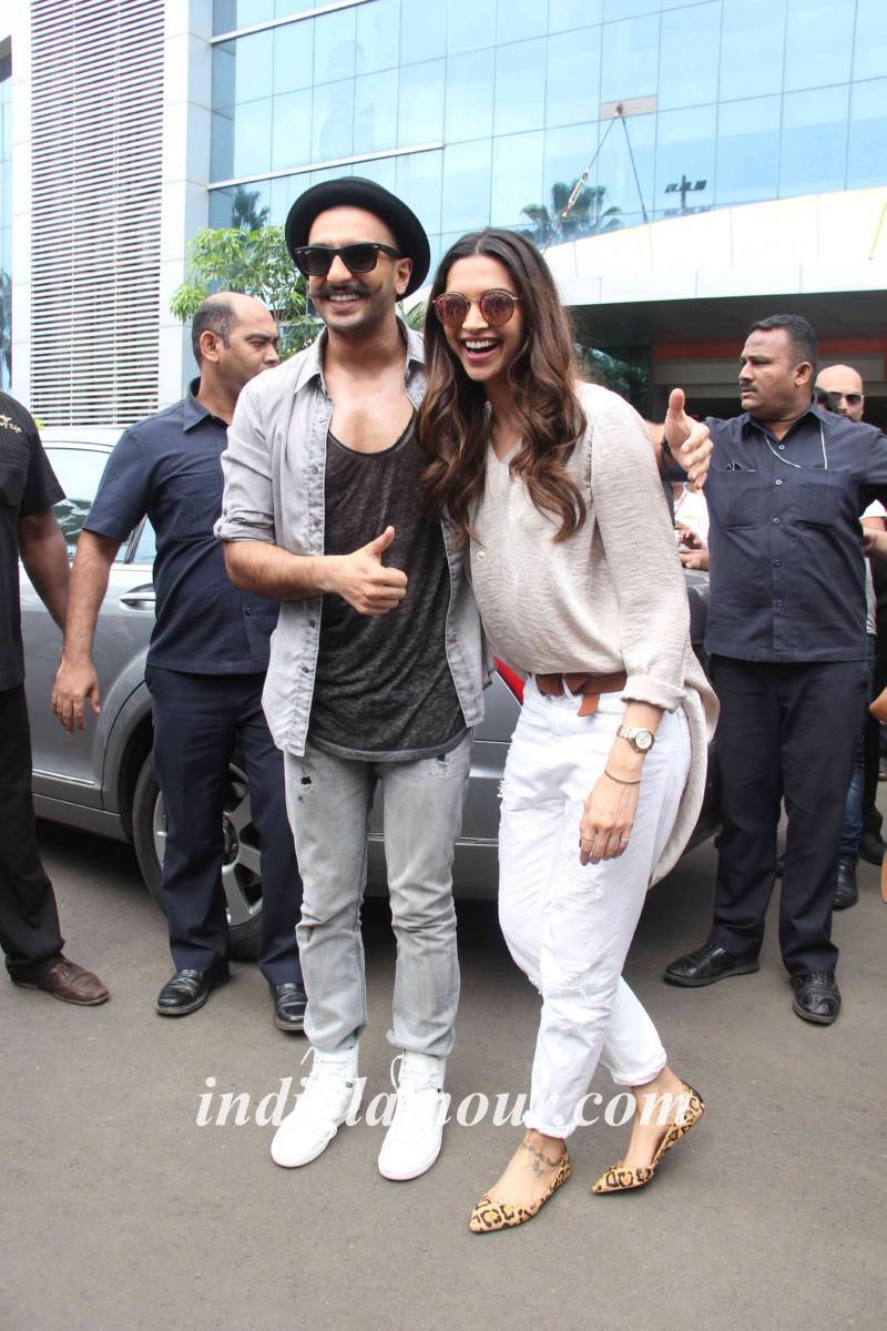 Song Launch of Gajanana from Film Bajirao Mastani Event hd photo