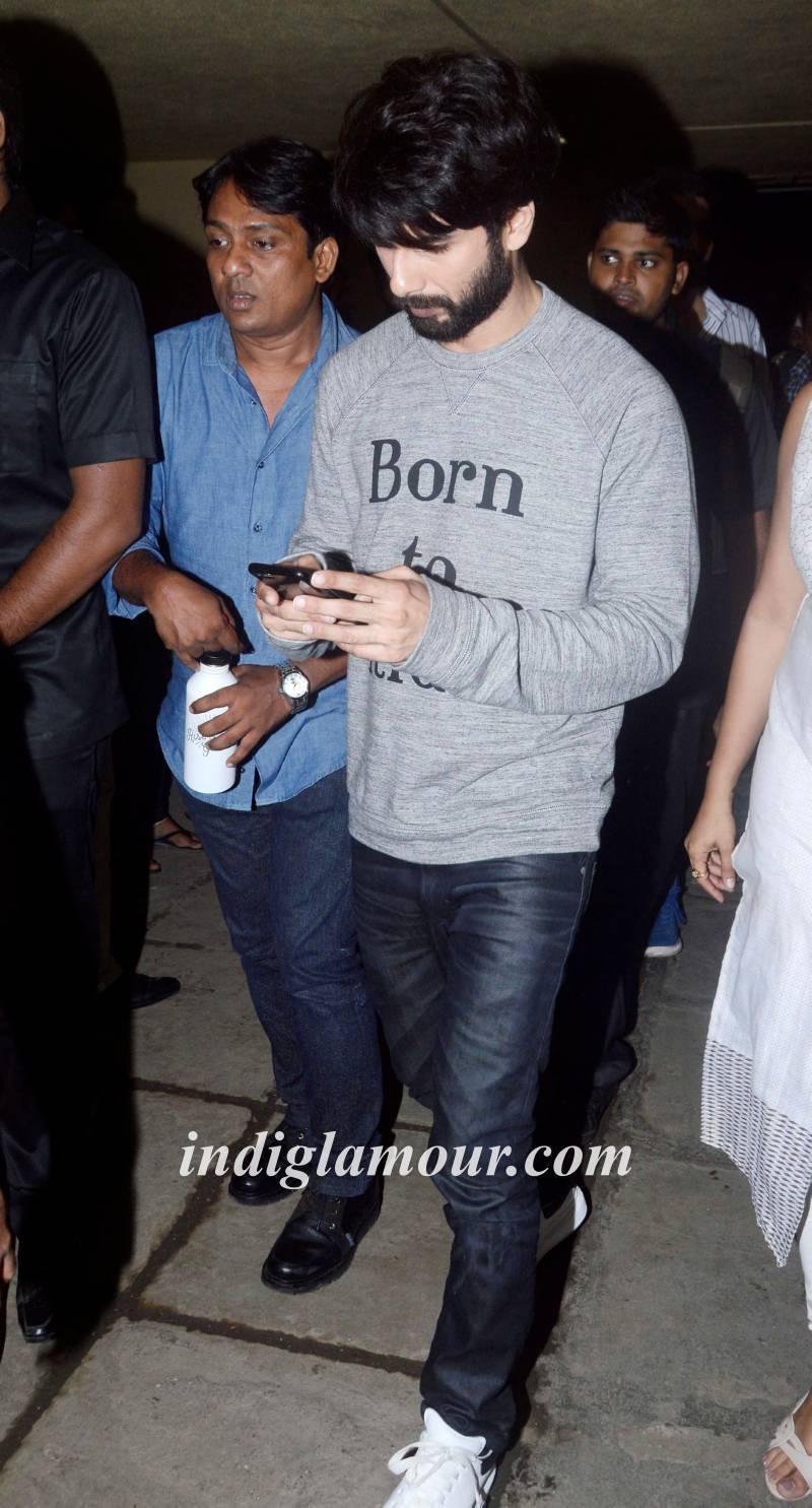 Shahid Kapoor and Alia Bhatt Launches Song of Shaandaar at Red FM Event hd photo