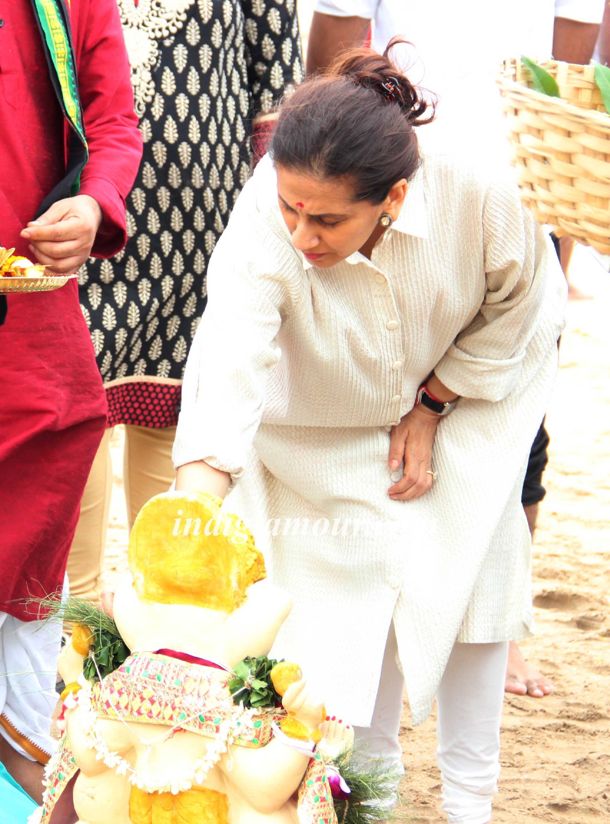 Anil Kapoor Celebrates Ganpati Visarjan Event hd photo