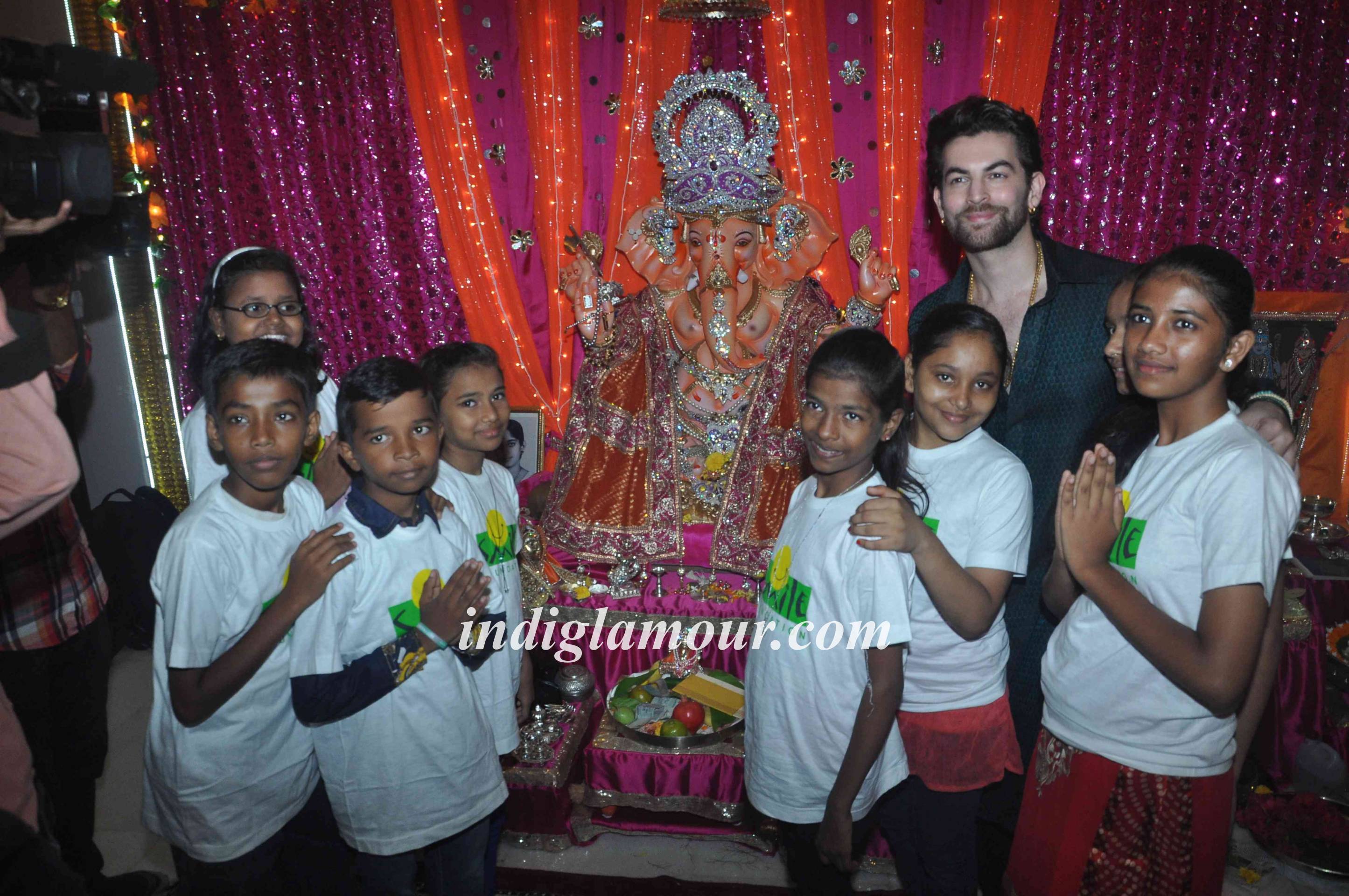 Neil Nitin Mukesh Celebrates Ganesh Festival Event hd photo