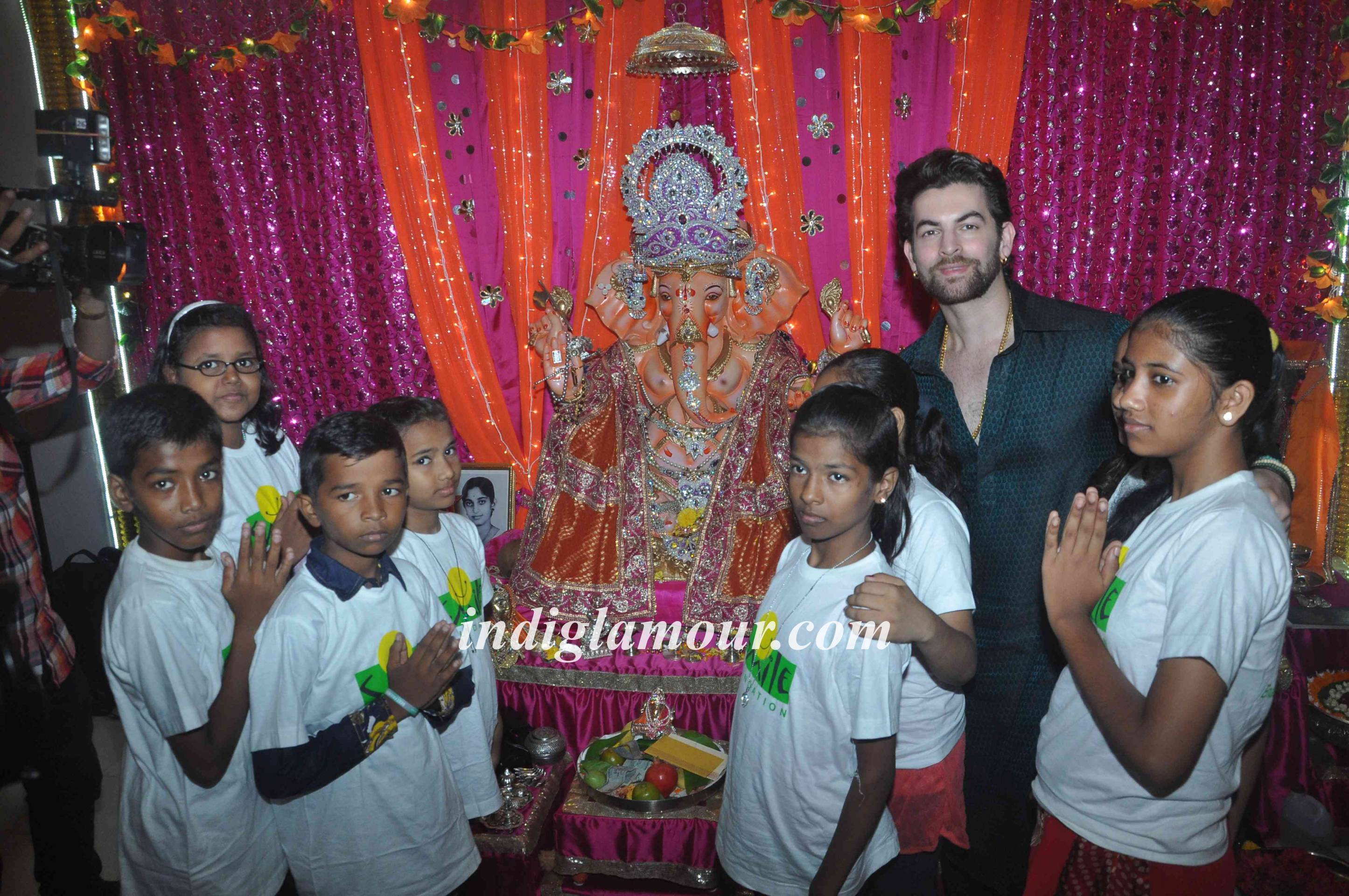 Neil Nitin Mukesh Celebrates Ganesh Festival Event hd photo