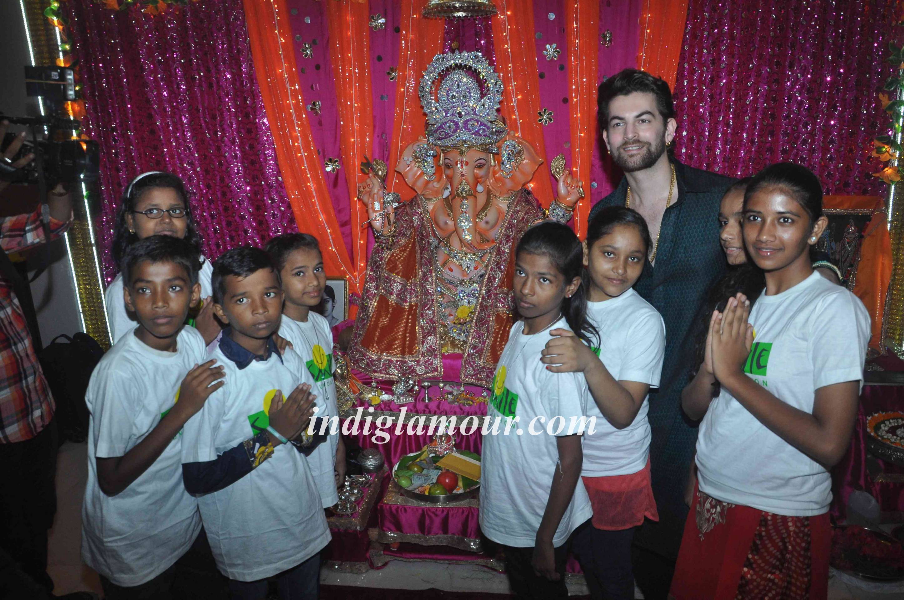 Neil Nitin Mukesh Celebrates Ganesh Festival Event hd photo