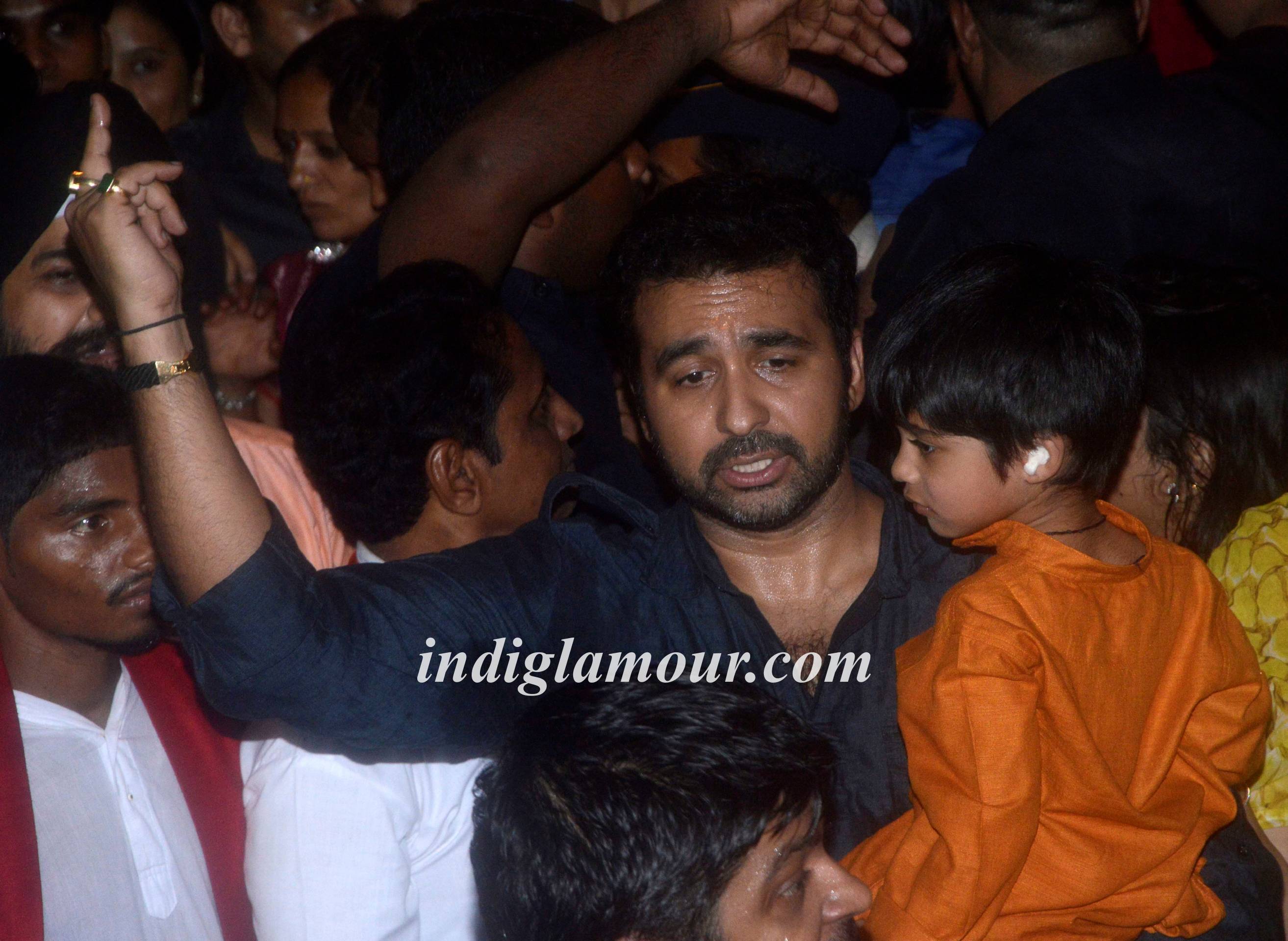 Shilpa Shetty and Raj Kundra Celebrates Ganpati Visarjan Event hd photo