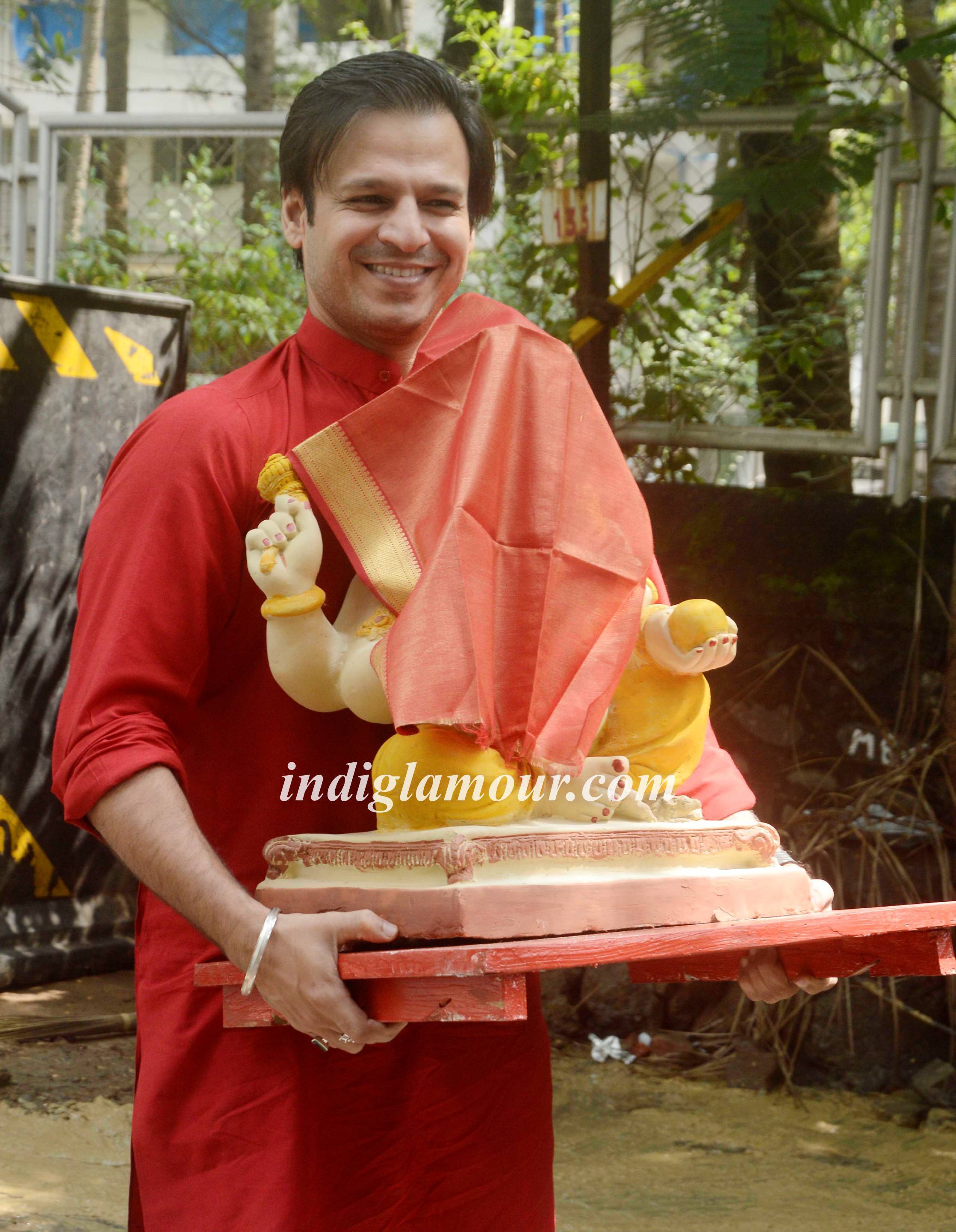 Vivek Oberoi Celebrates Ganesh Festival Event hd photo