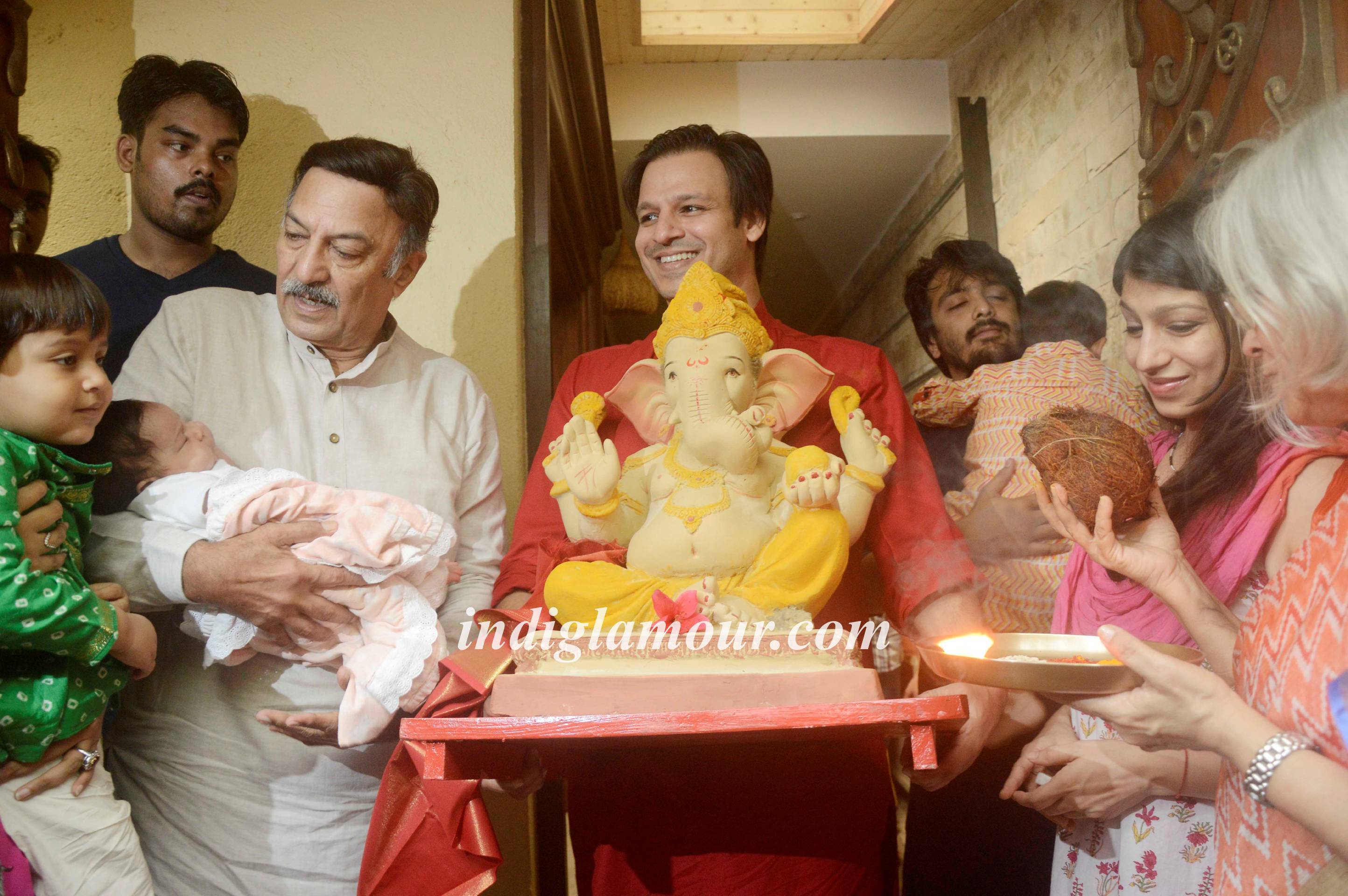 Vivek Oberoi Celebrates Ganesh Festival Event hd photo