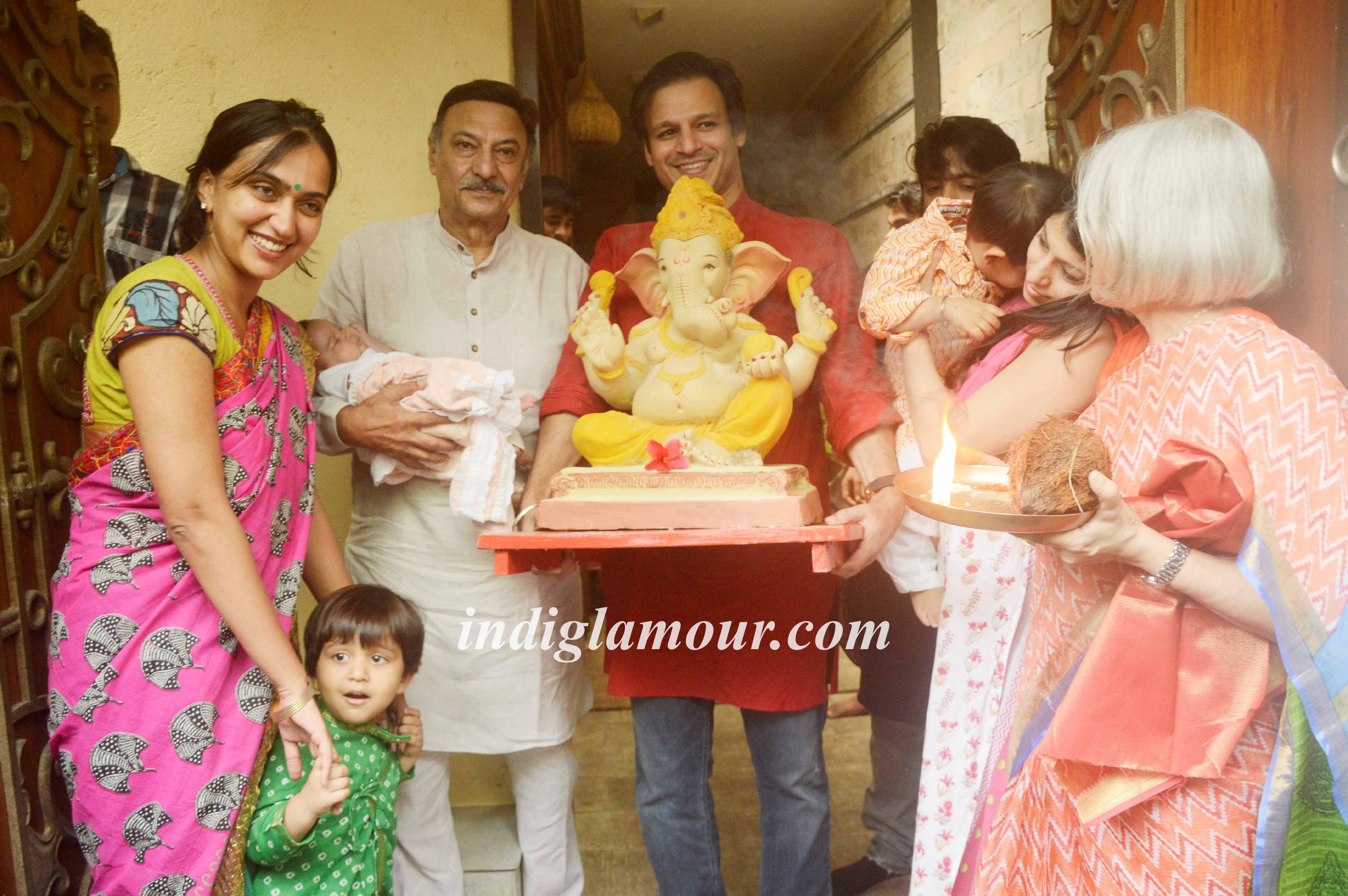 Vivek Oberoi Celebrates Ganesh Festival Event hd photo