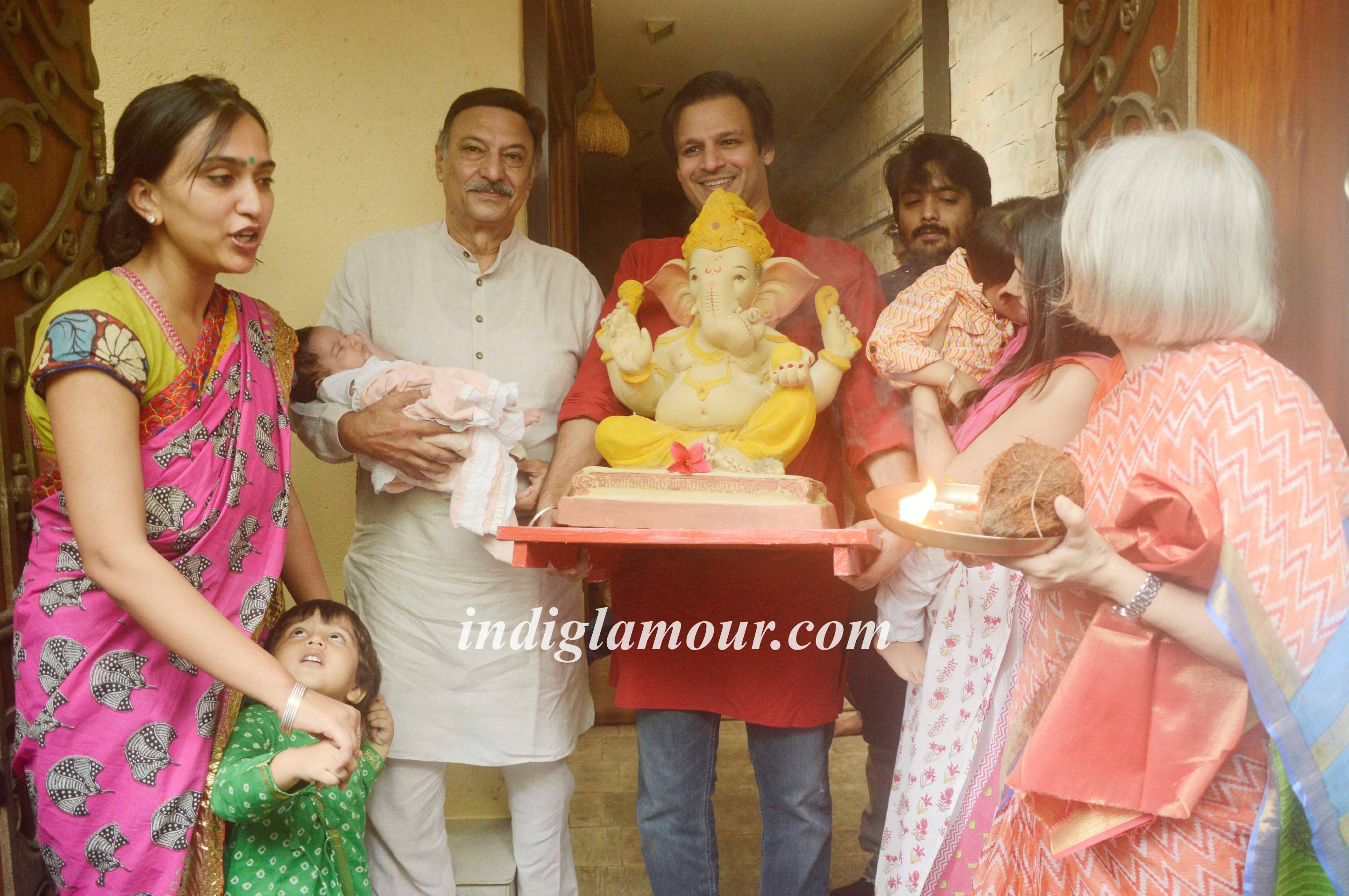 Vivek Oberoi Celebrates Ganesh Festival Event hd photo