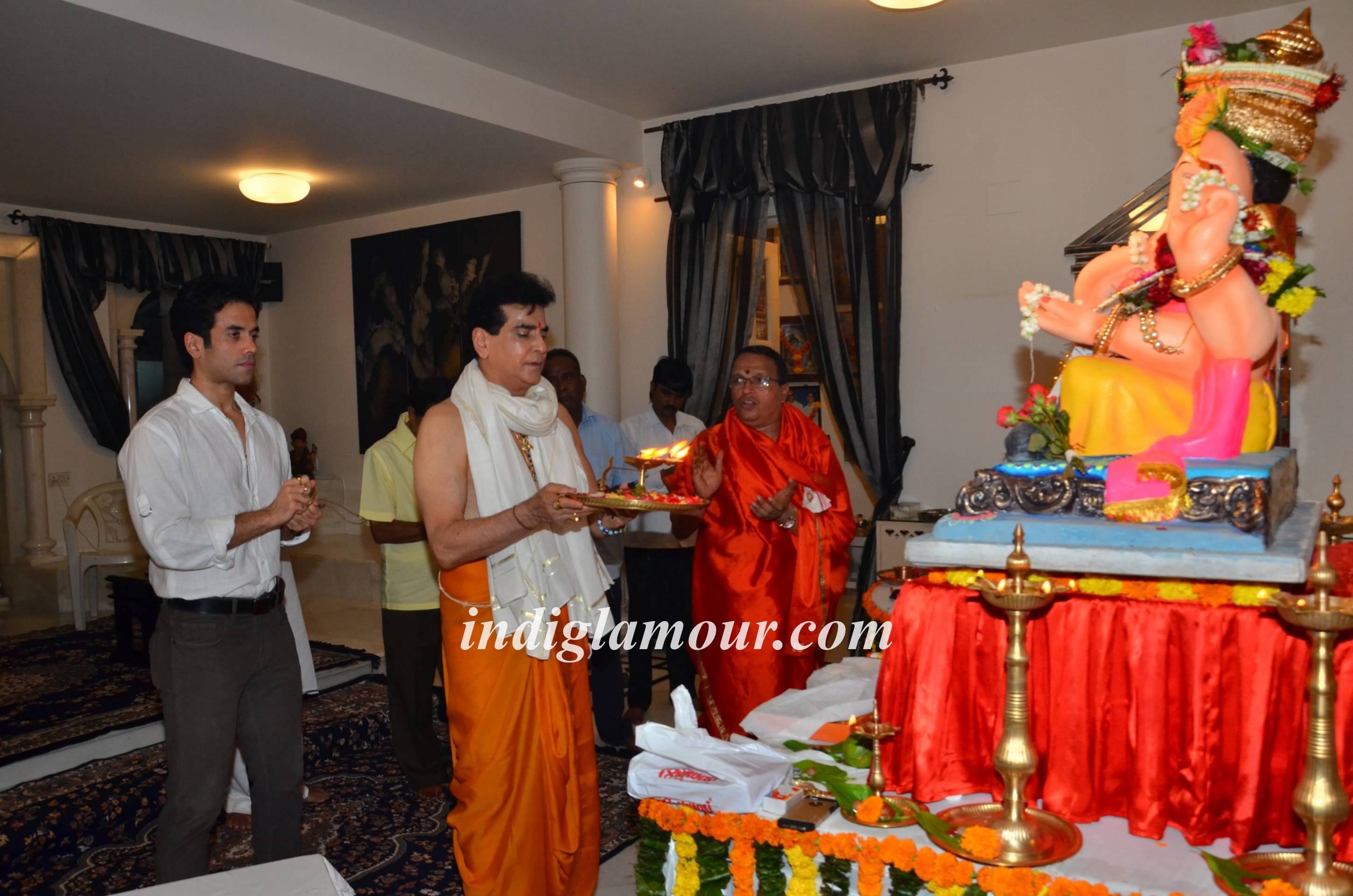 Ganpati Celebrations at Jeetendra House Event hd photo