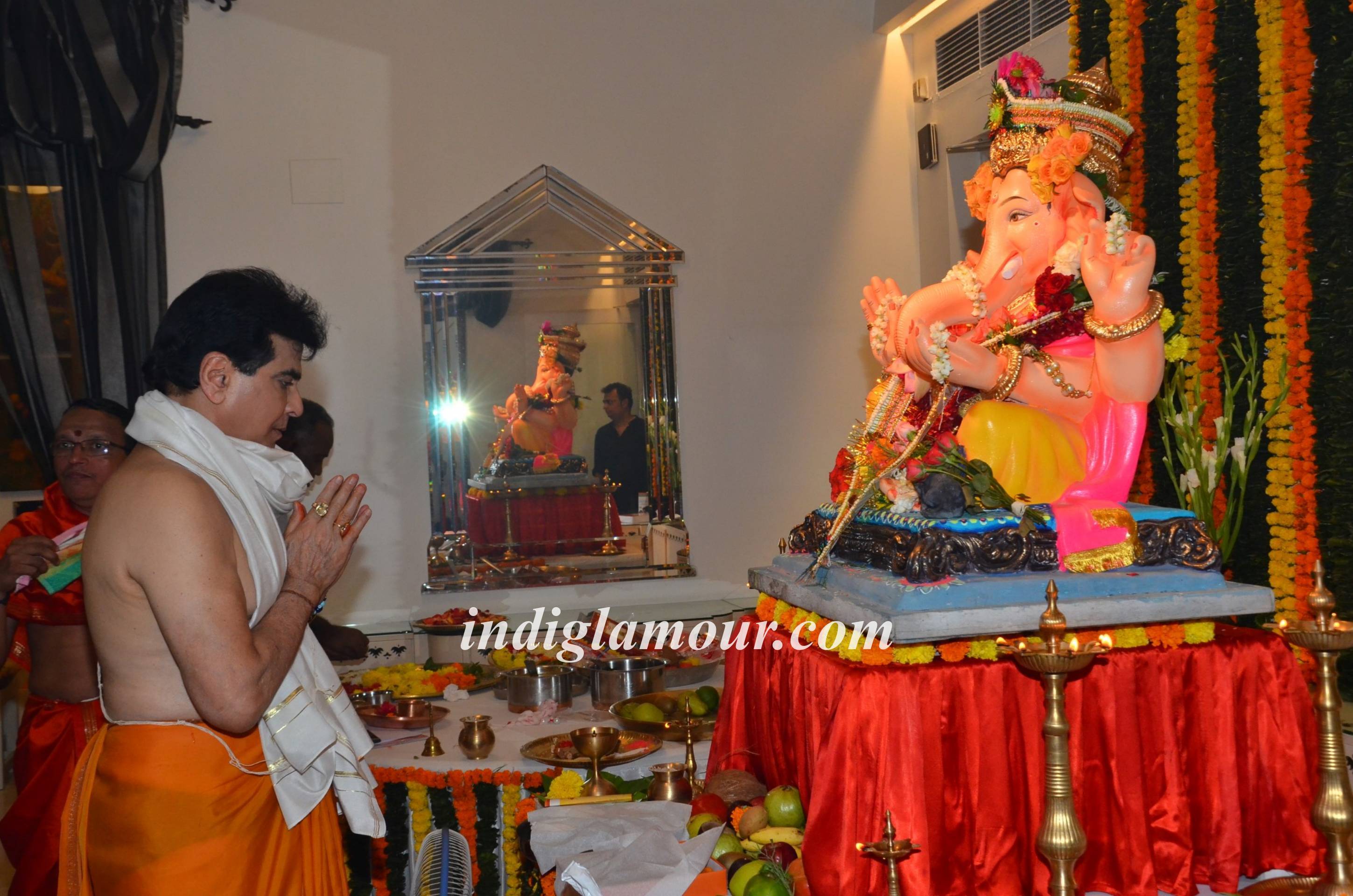 Ganpati Celebrations at Jeetendra House Event hd photo