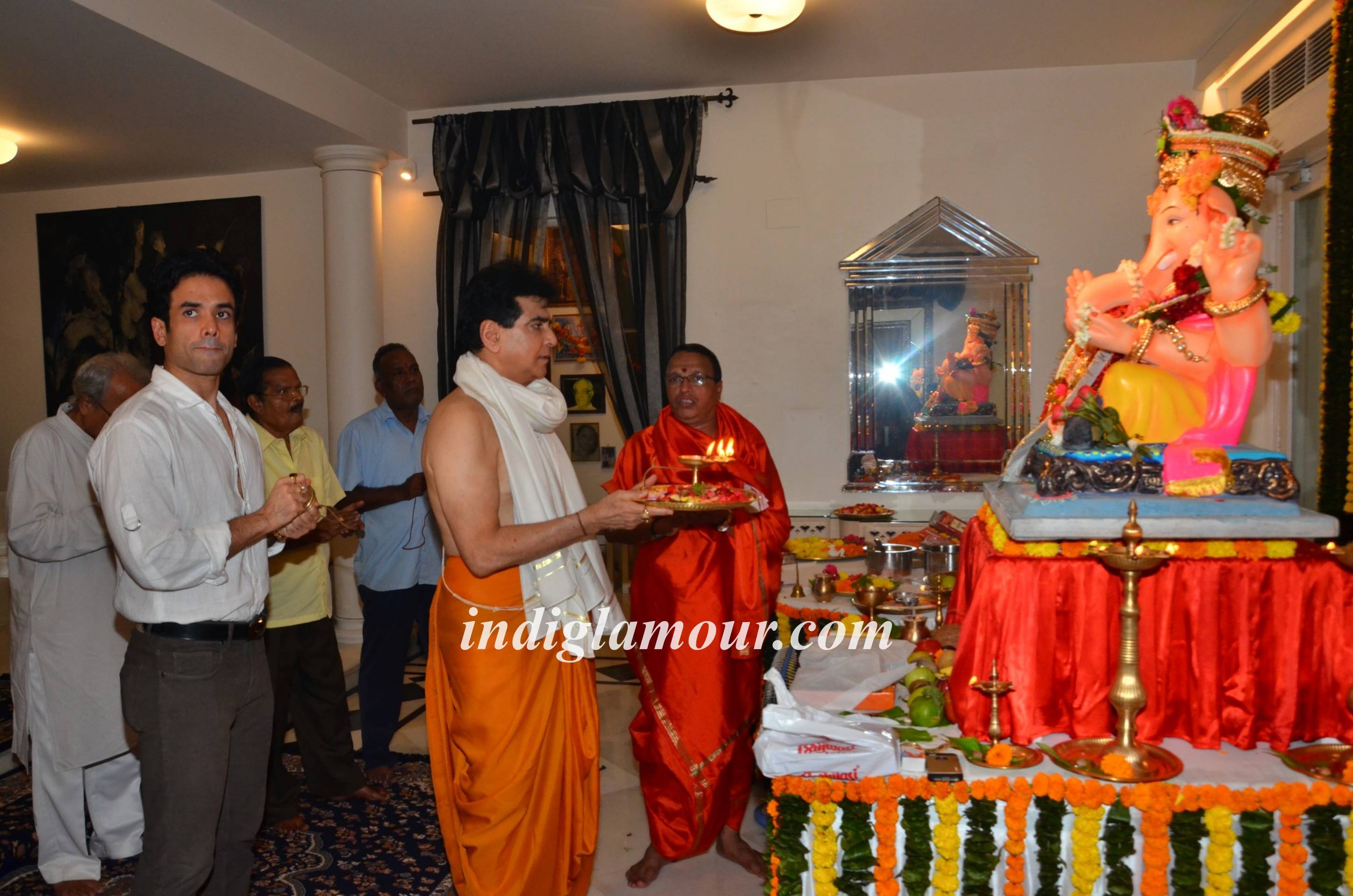 Ganpati Celebrations at Jeetendra House Event hd photo