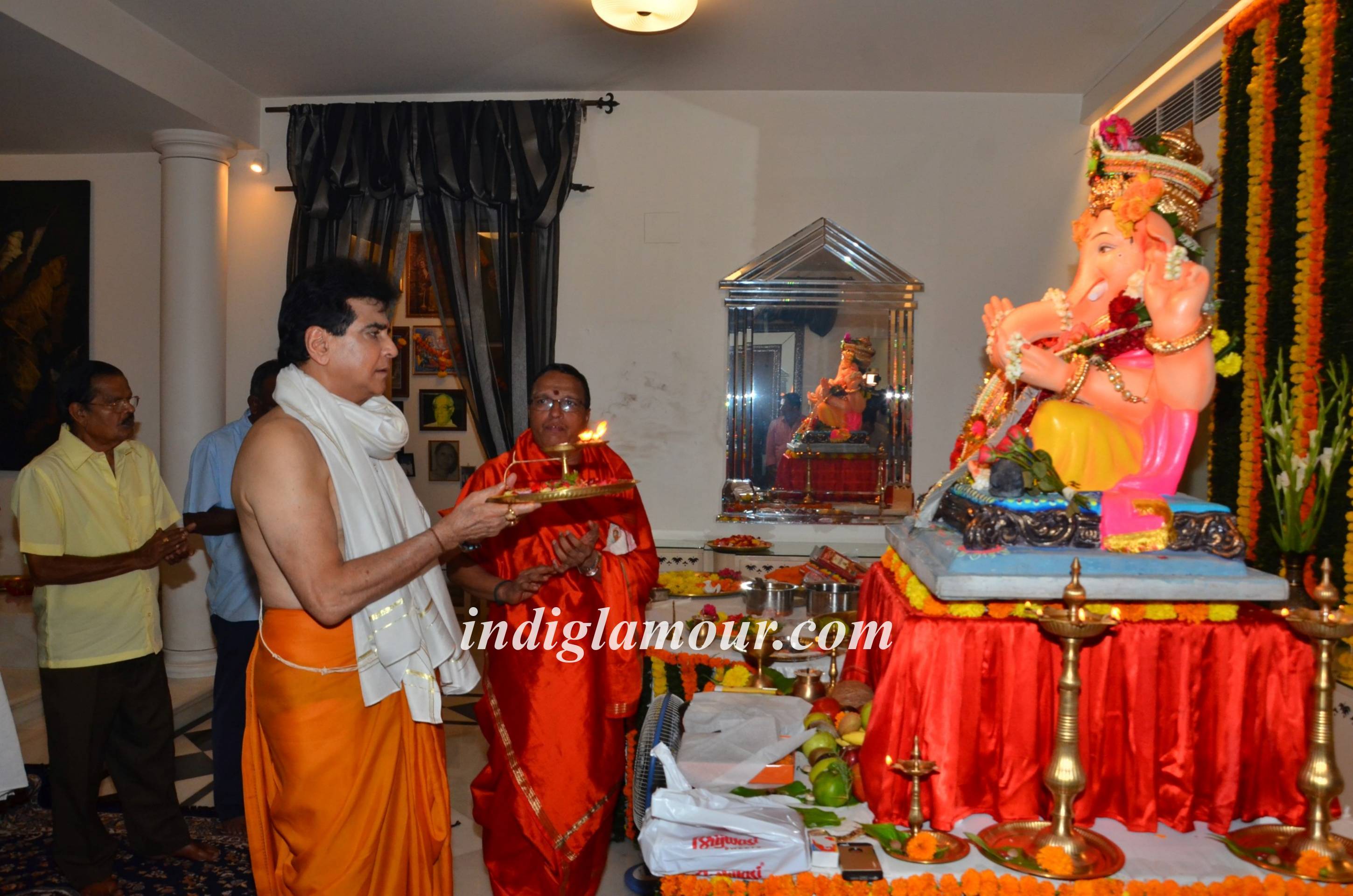 Ganpati Celebrations at Jeetendra House Event hd photo