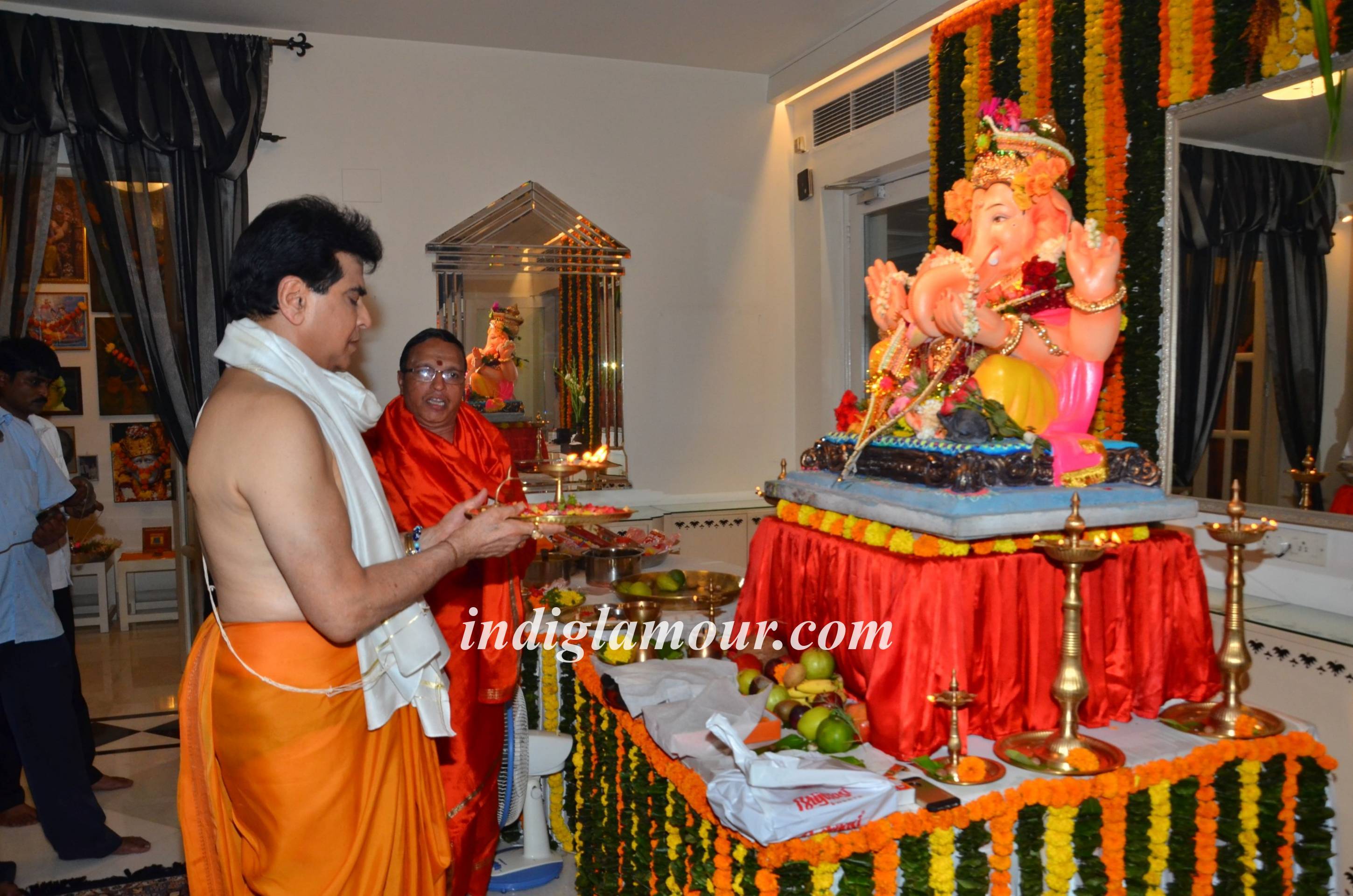 Ganpati Celebrations at Jeetendra House Event hd photo