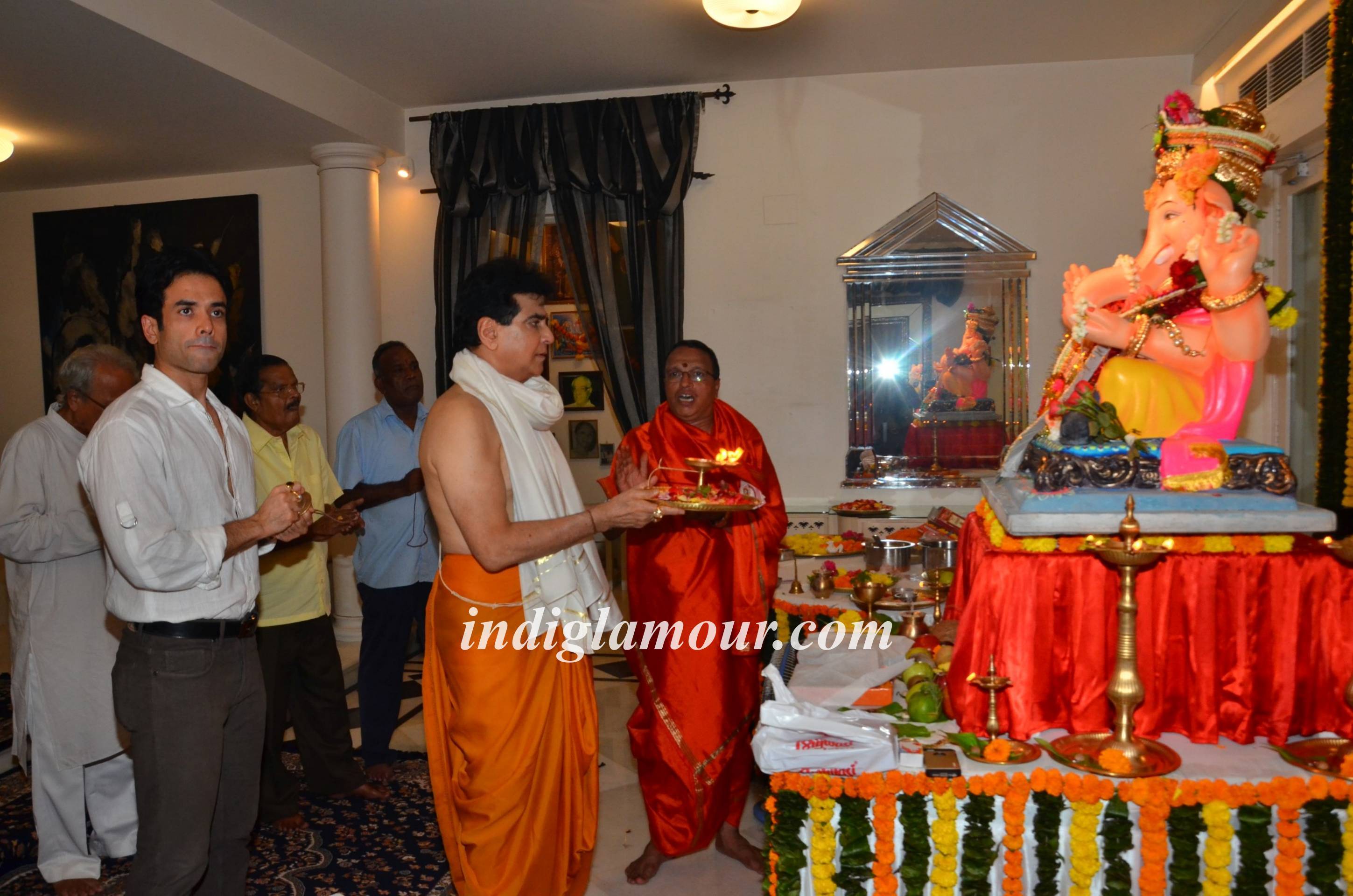 Ganpati Celebrations at Jeetendra House Event hd photo