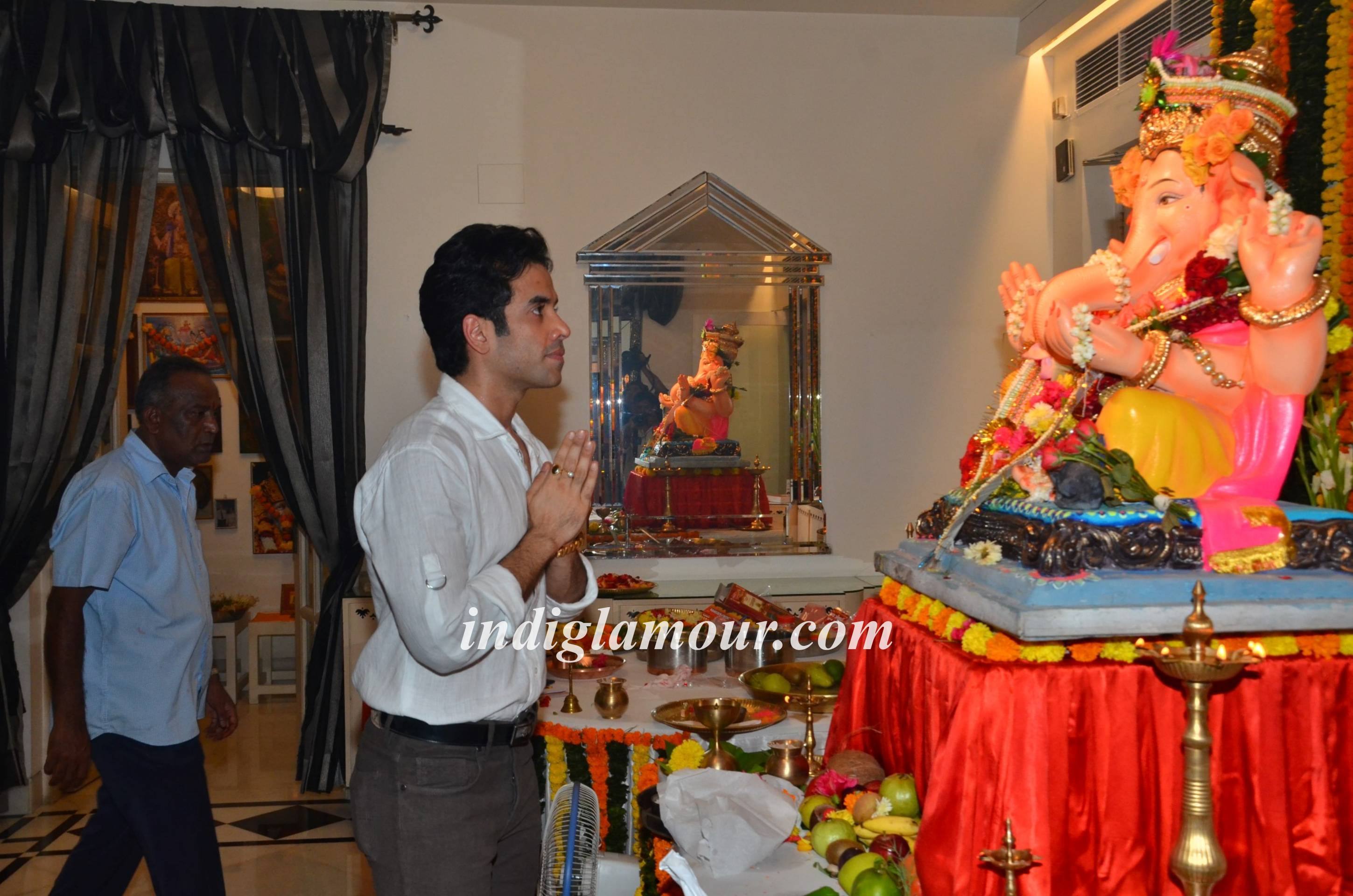 Ganpati Celebrations at Jeetendra House Event hd photo