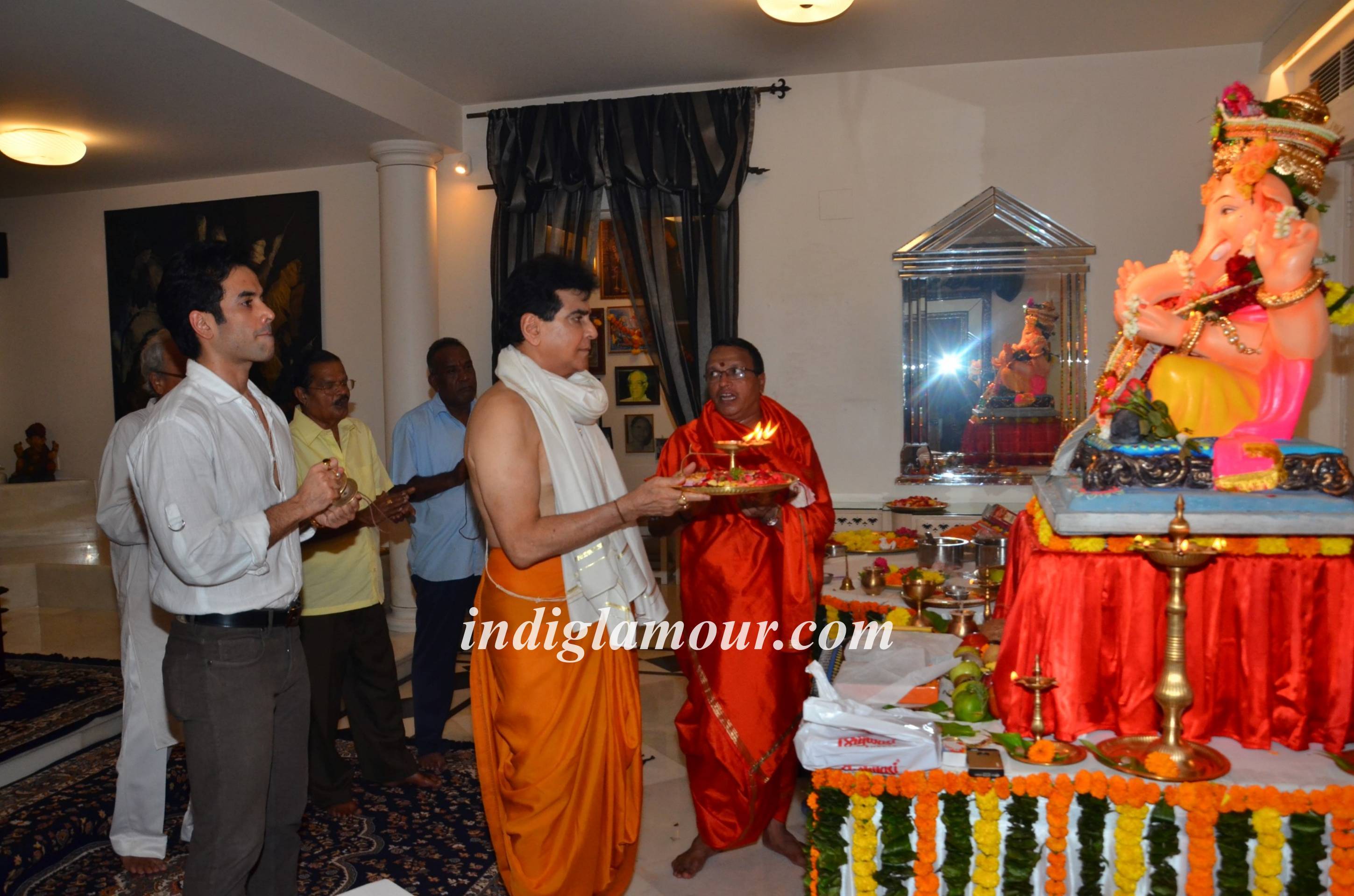Ganpati Celebrations at Jeetendra House Event hd photo