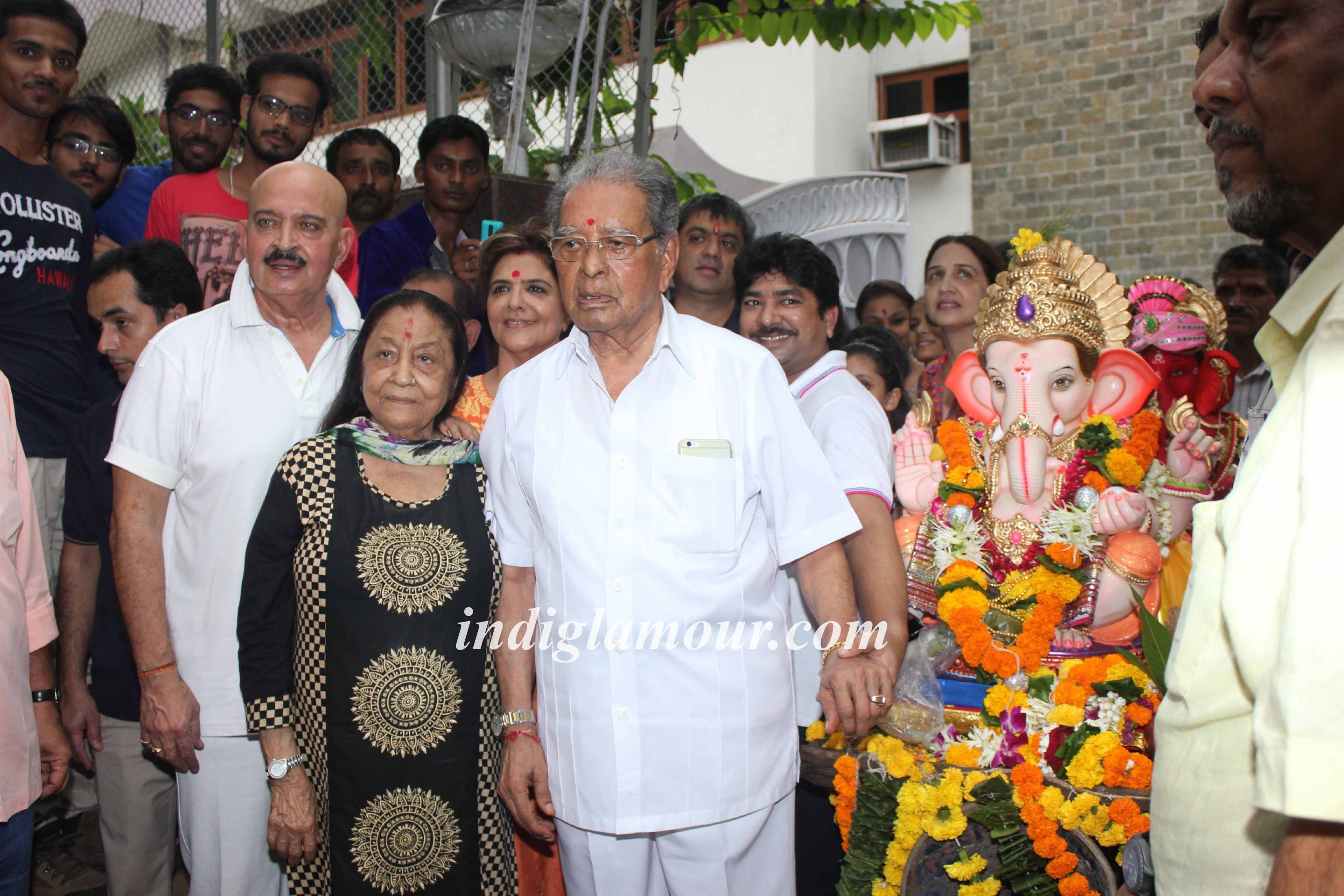Rakesh Roshan Celebrates Ganpati Visarjan Event hd photo