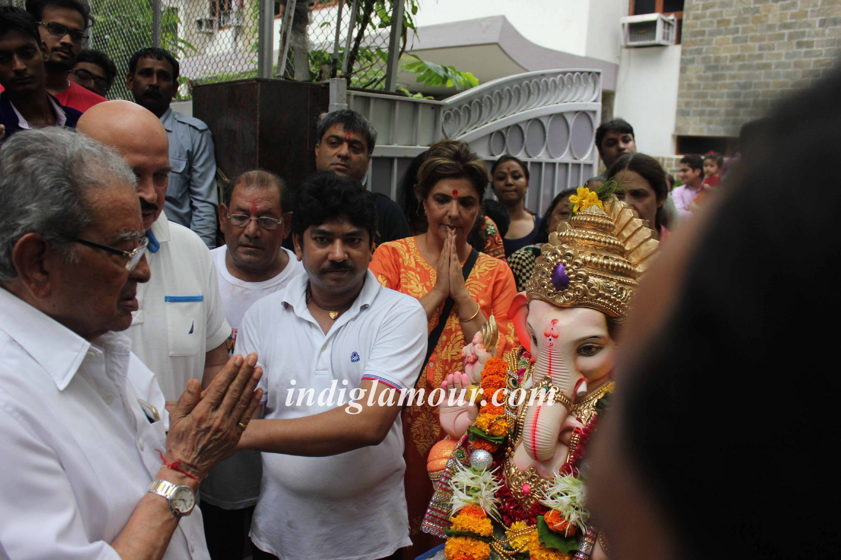 Rakesh Roshan Celebrates Ganpati Visarjan Event hd photo