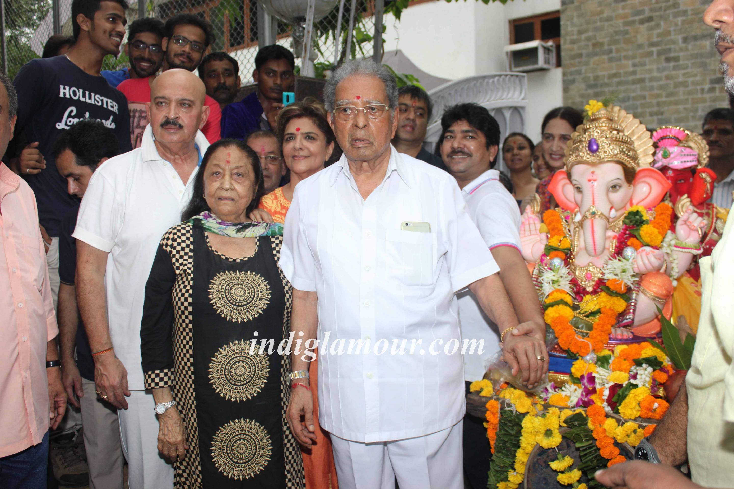 Rakesh Roshan Celebrates Ganpati Visarjan Event hd photo