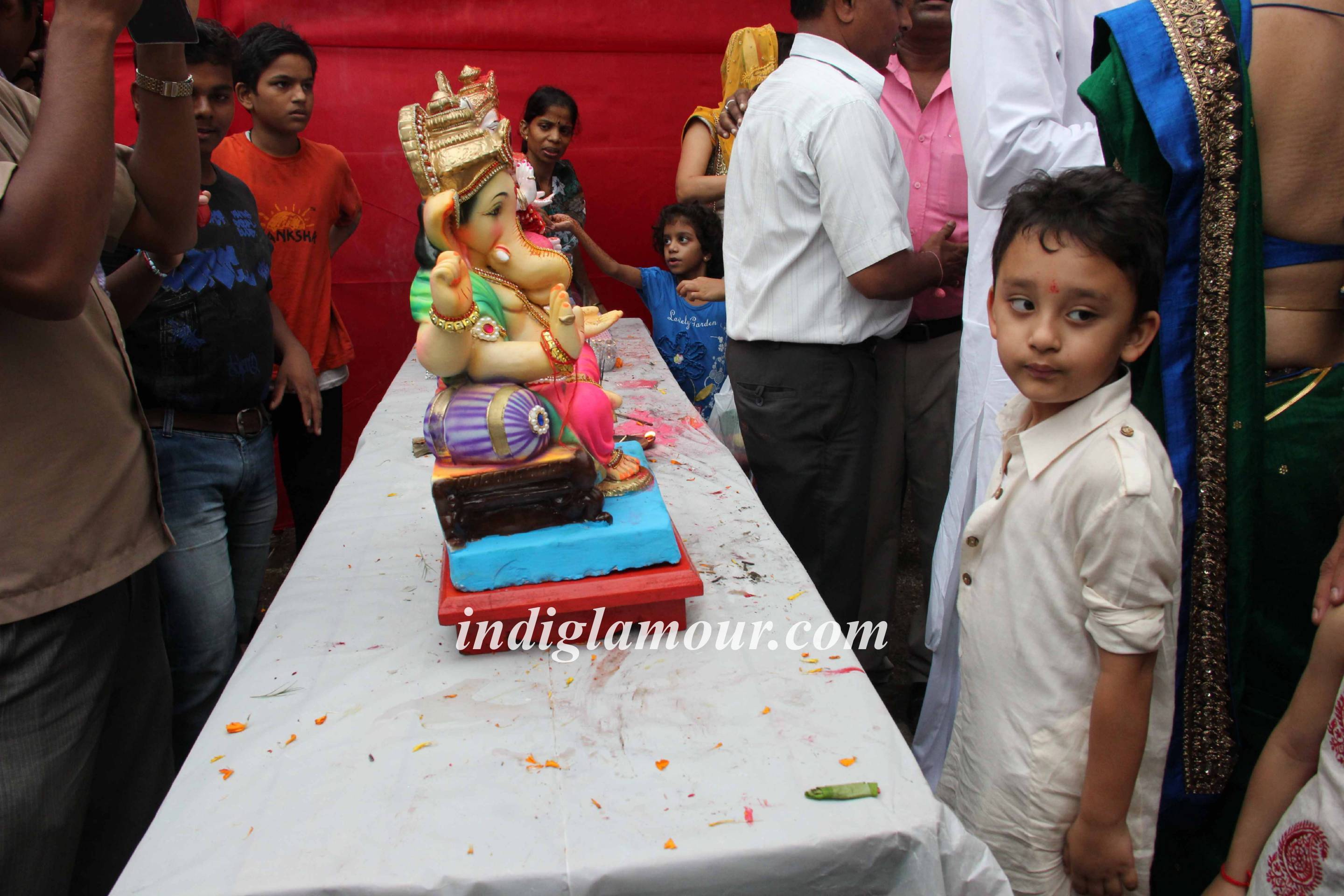 Sanjay Dutt Celebrates Ganpati Visarjan Event hd photo