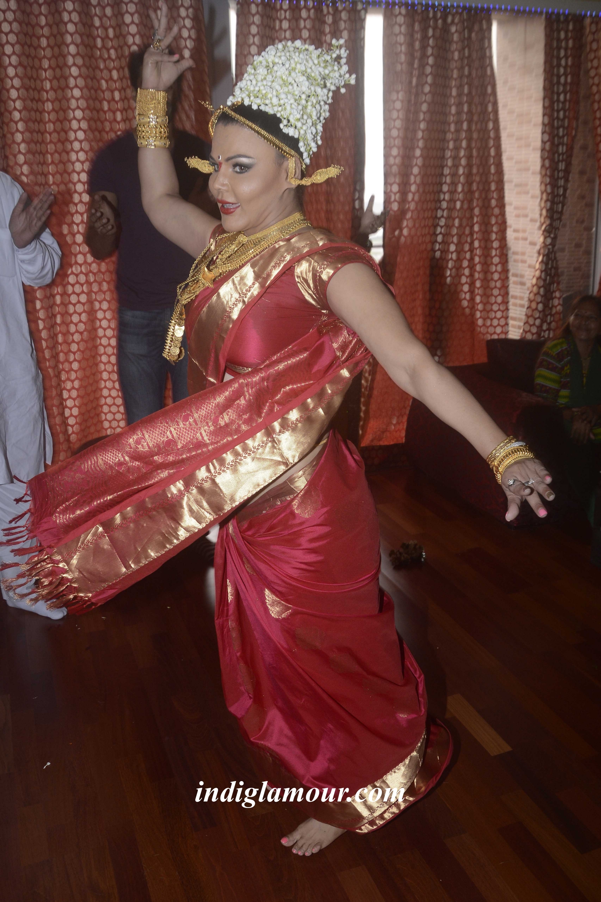 Rakhi Sawant Celebrates Ganesh Festival Event hd photo