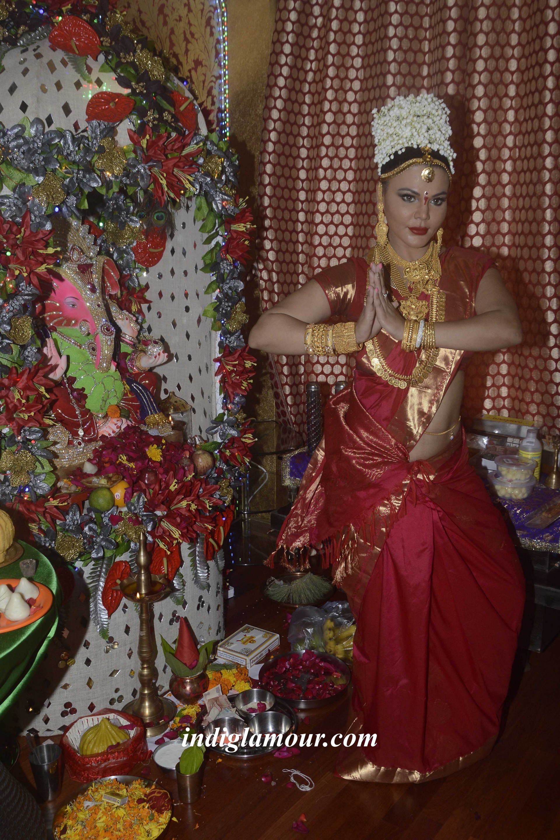 Rakhi Sawant Celebrates Ganesh Festival Event hd photo