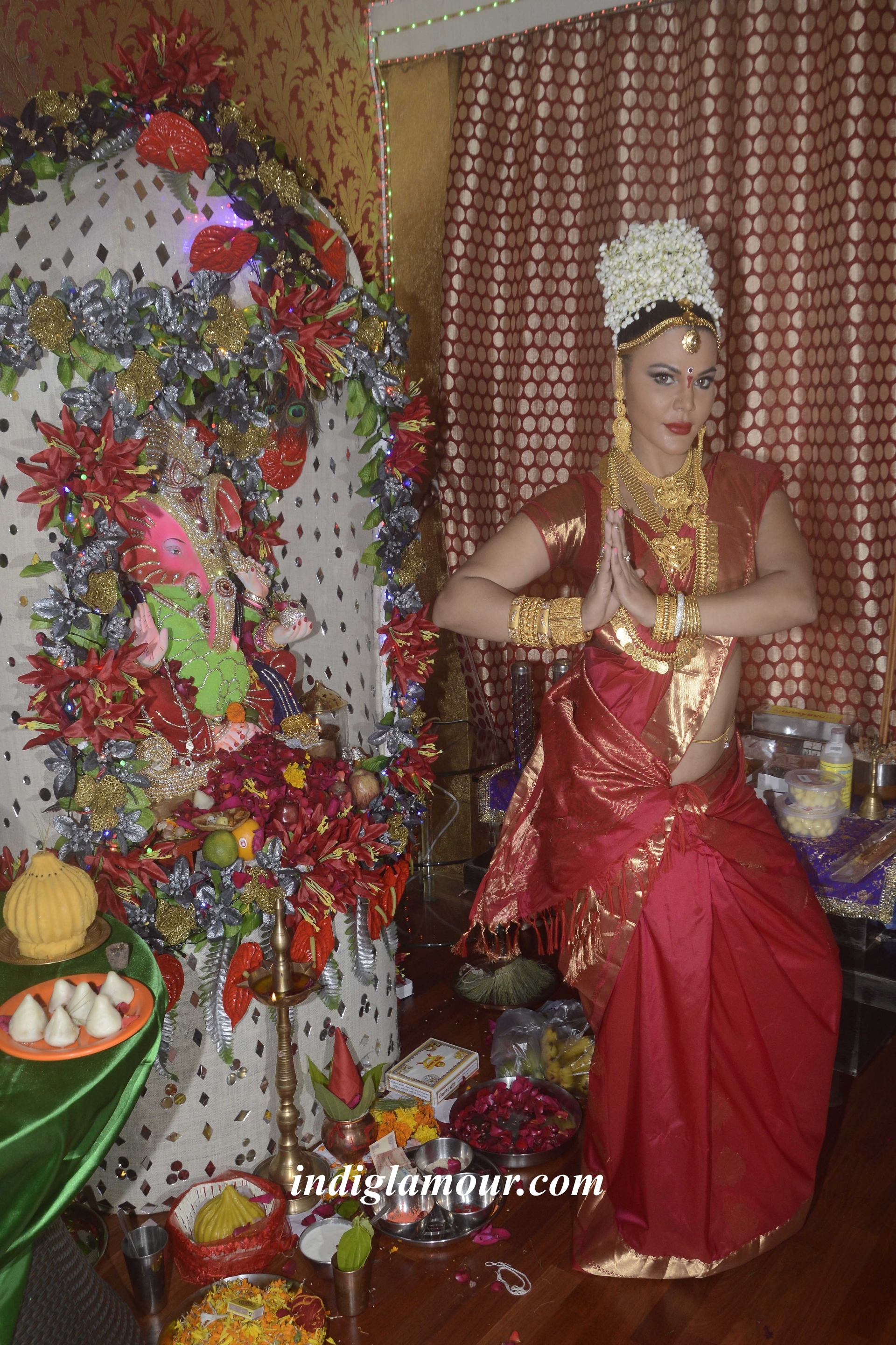 Rakhi Sawant Celebrates Ganesh Festival Event hd photo
