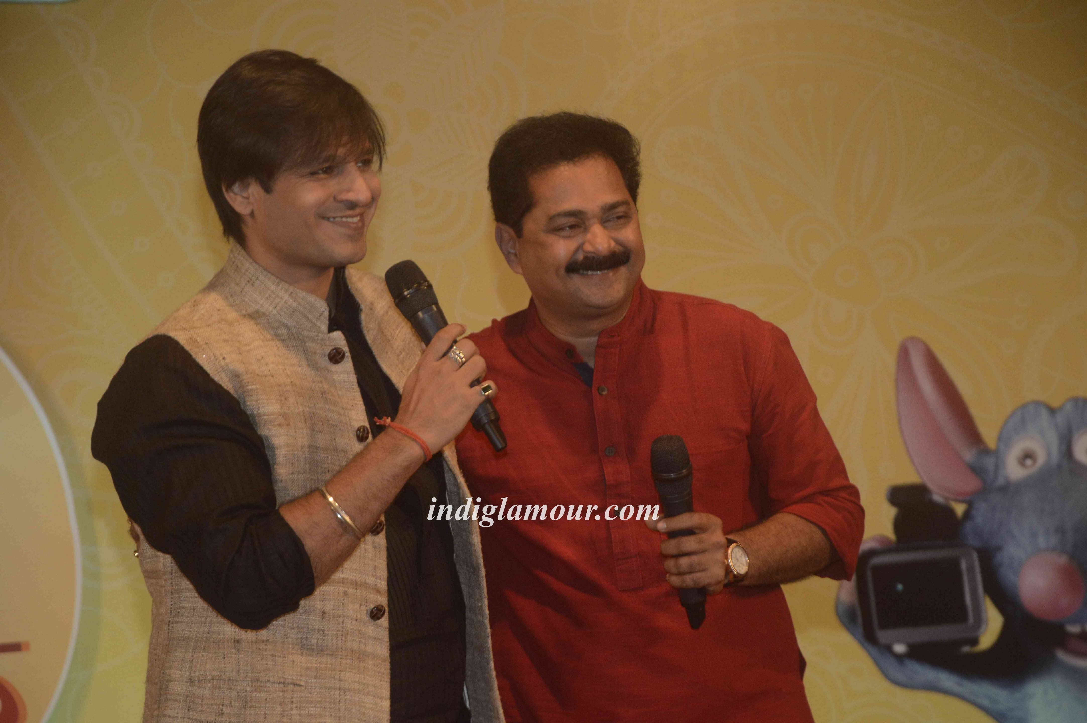 Vivek Oberoi Visits Siddhivinayak Temple Event hd photo