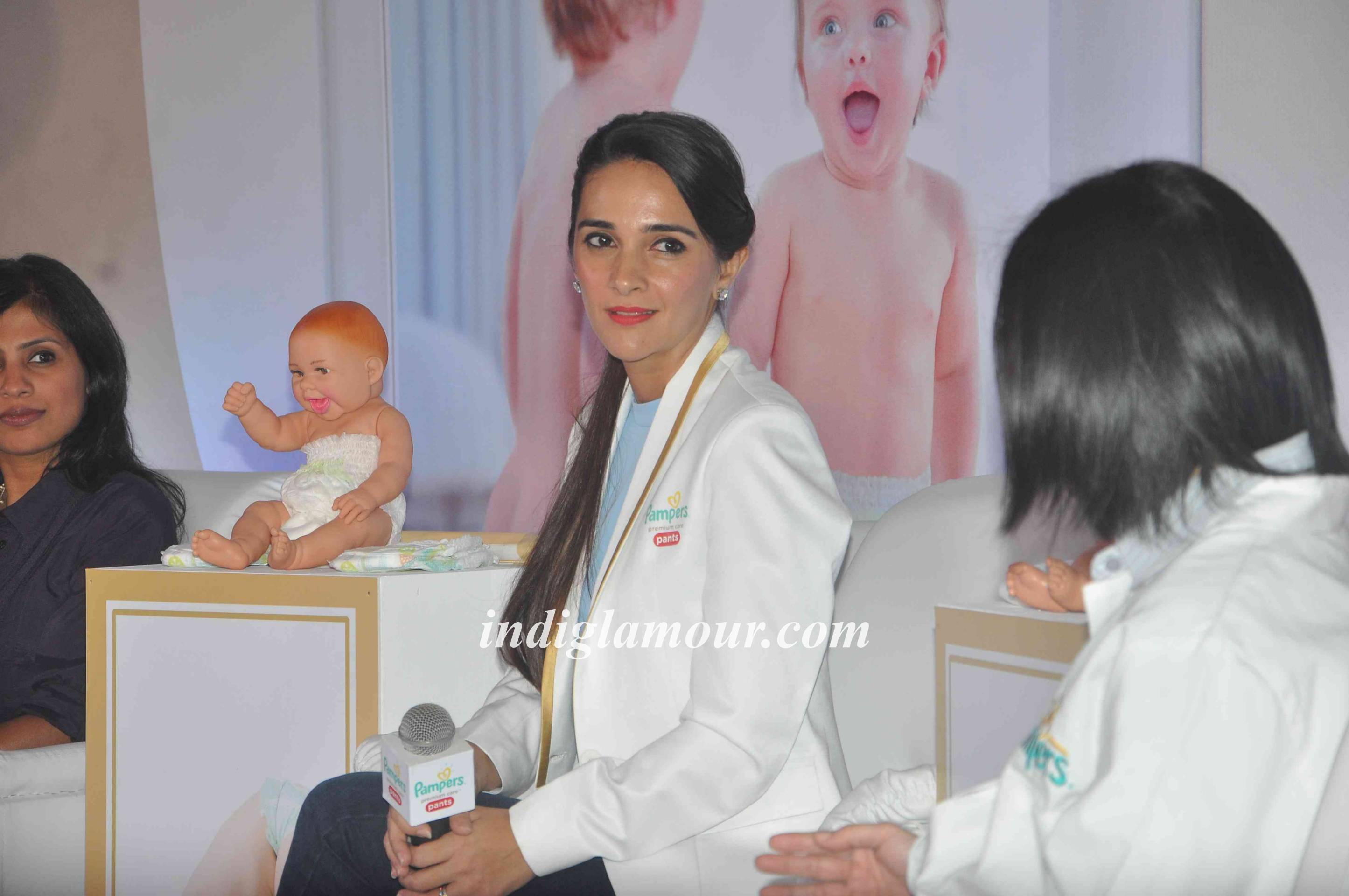 Preview of Pampers Premium Care Pants Event hd photo