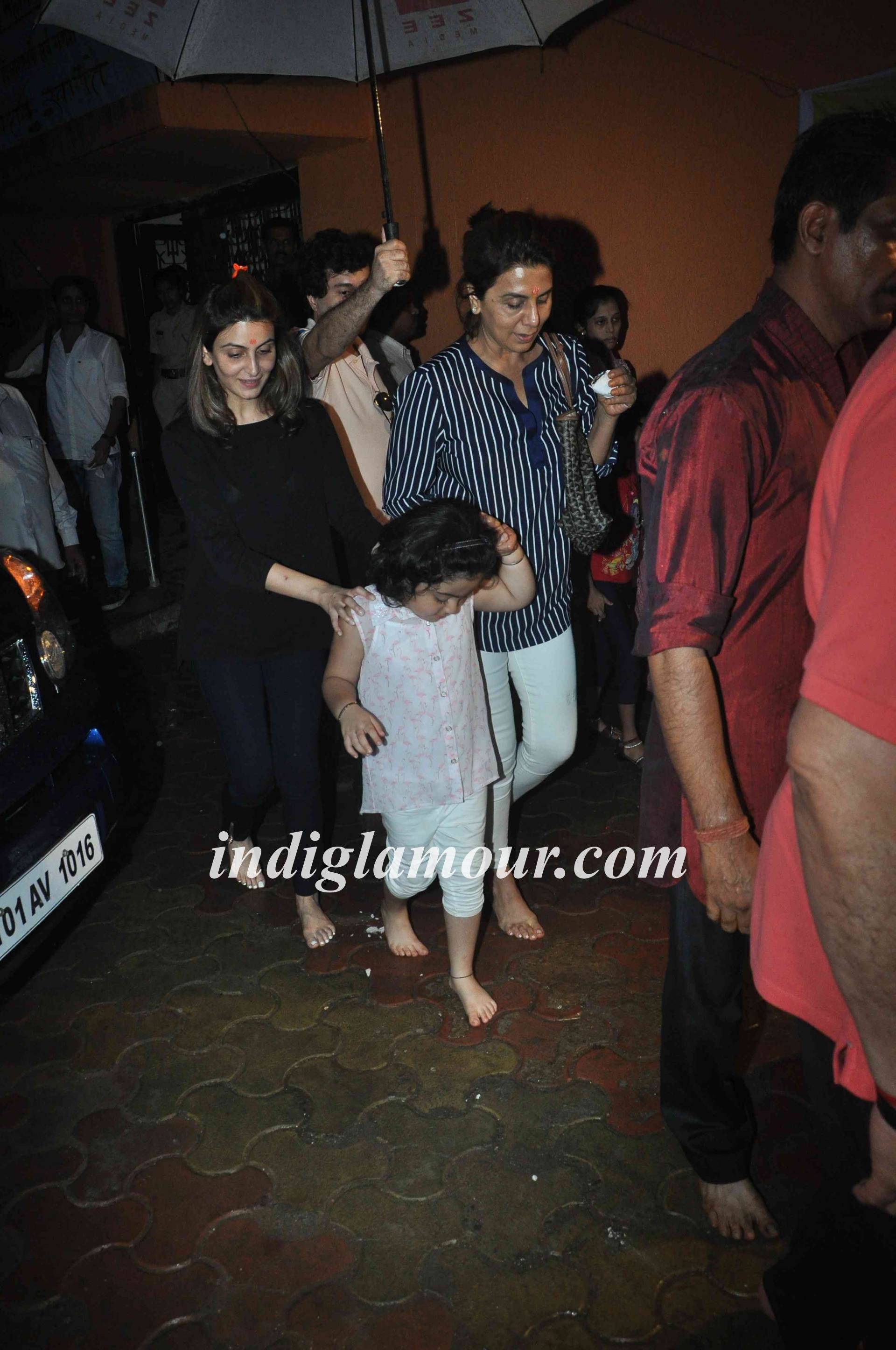 Rishi Kapoor Celebrates Ganpati Visarjan Event hd photo