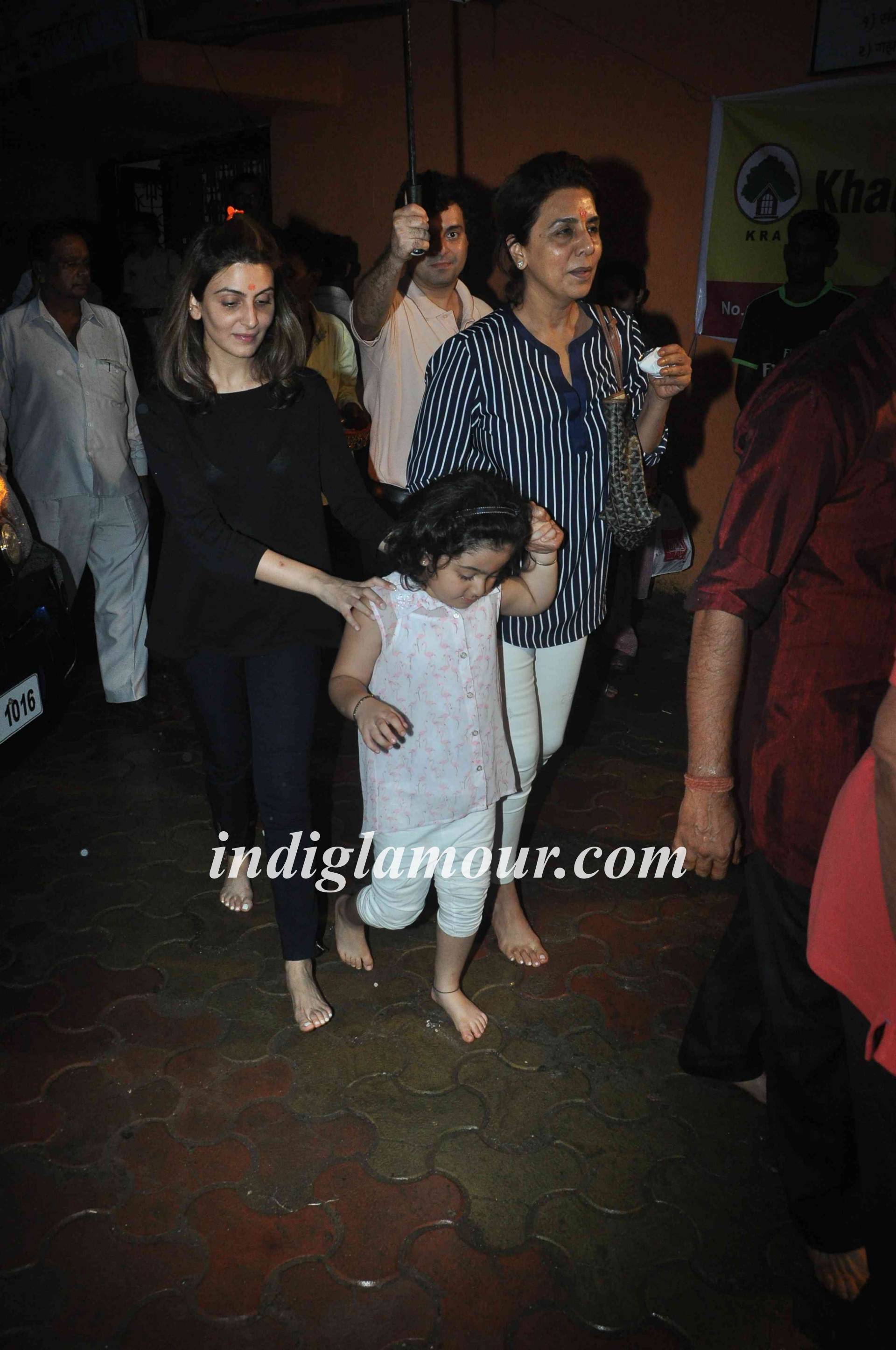 Rishi Kapoor Celebrates Ganpati Visarjan Event hd photo