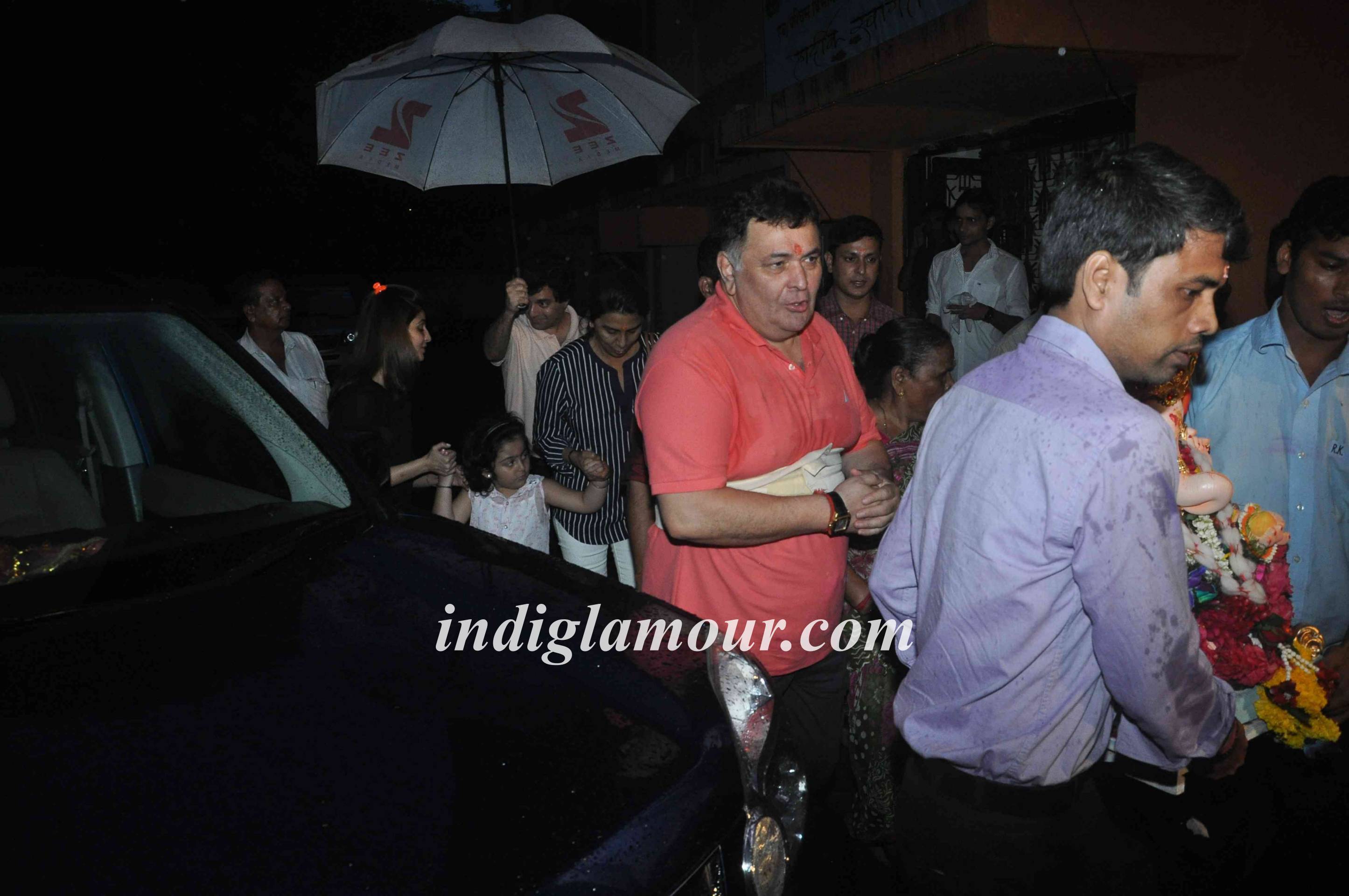 Rishi Kapoor Celebrates Ganpati Visarjan Event hd photo