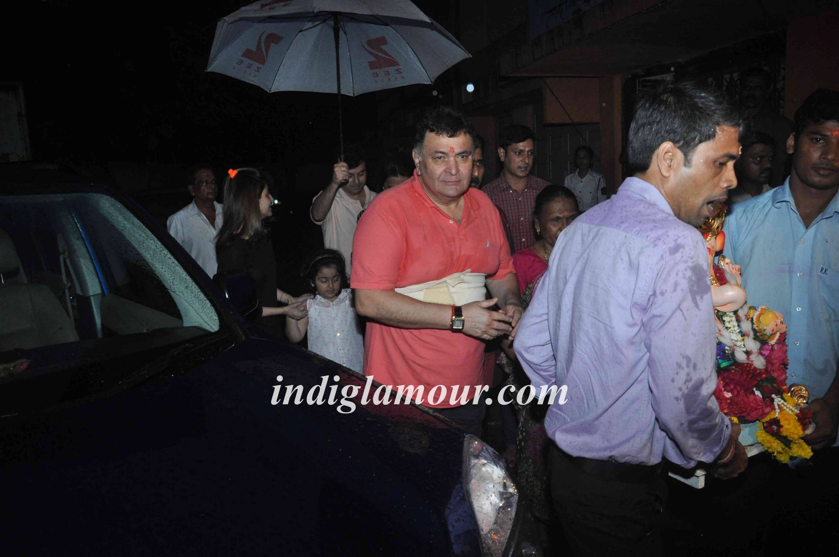 Rishi Kapoor Celebrates Ganpati Visarjan Event hd photo