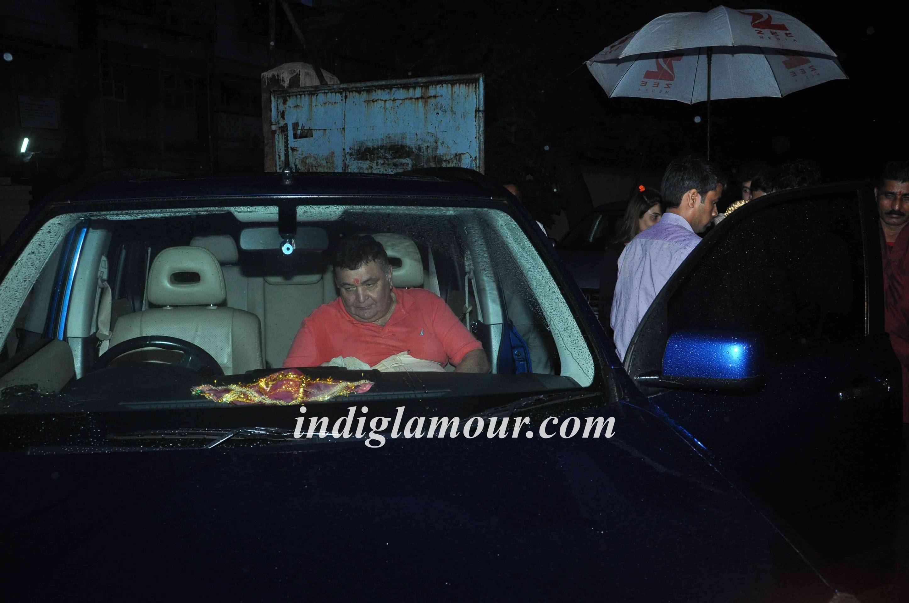 Rishi Kapoor Celebrates Ganpati Visarjan Event hd photo
