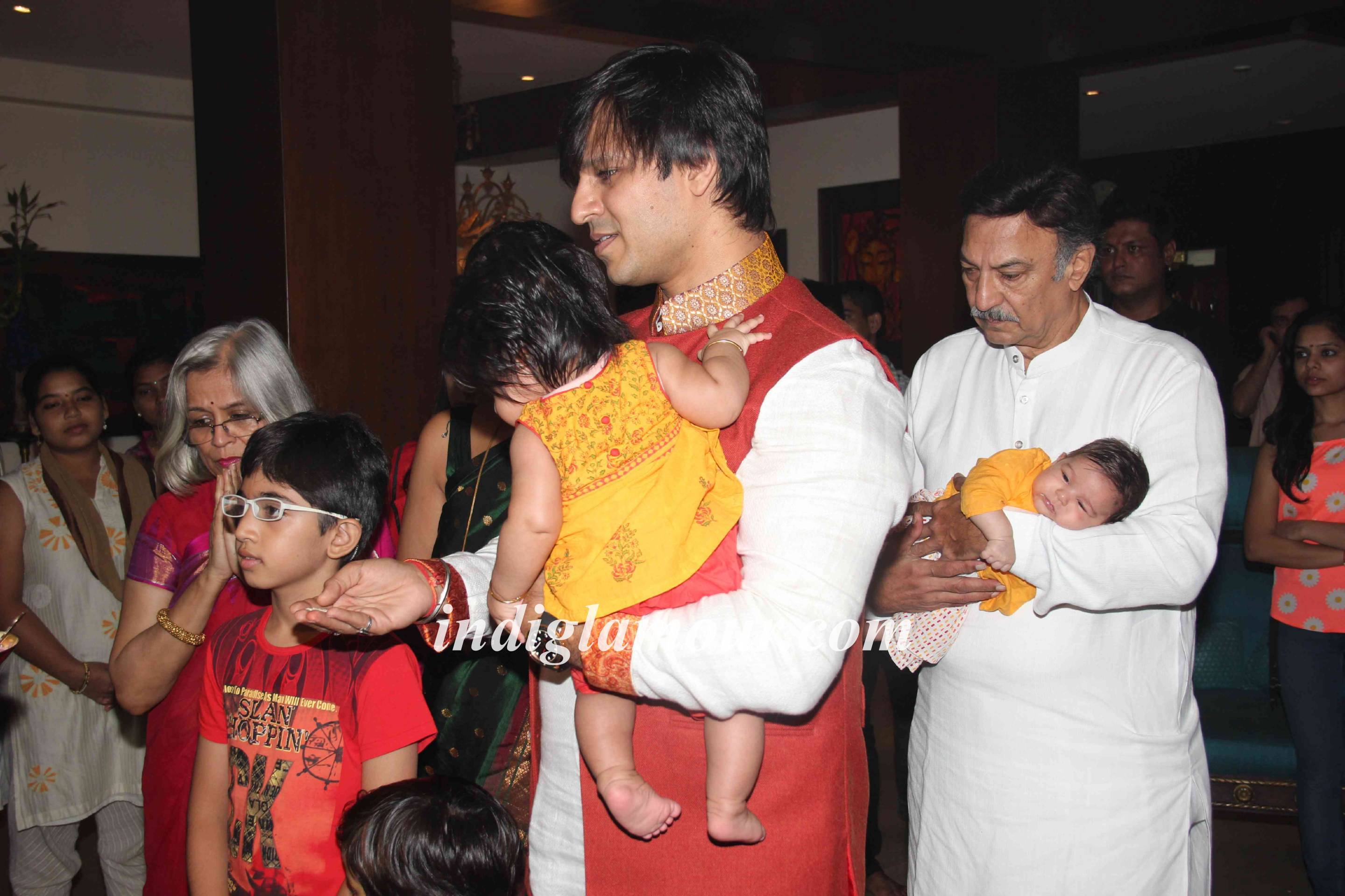 Vivek Oberoi Celebrates Ganpati Visarjan Event hd photo