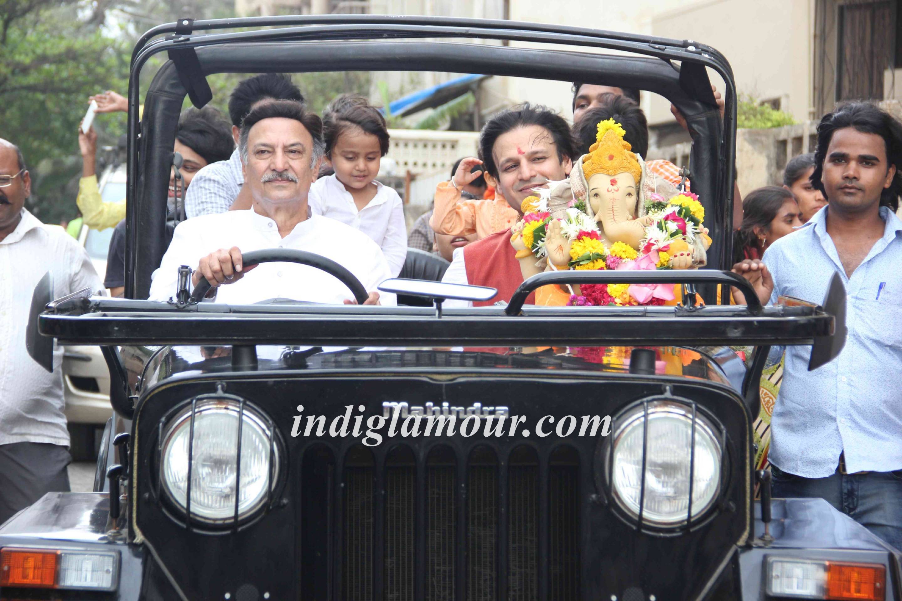 Vivek Oberoi Celebrates Ganpati Visarjan Event hd photo