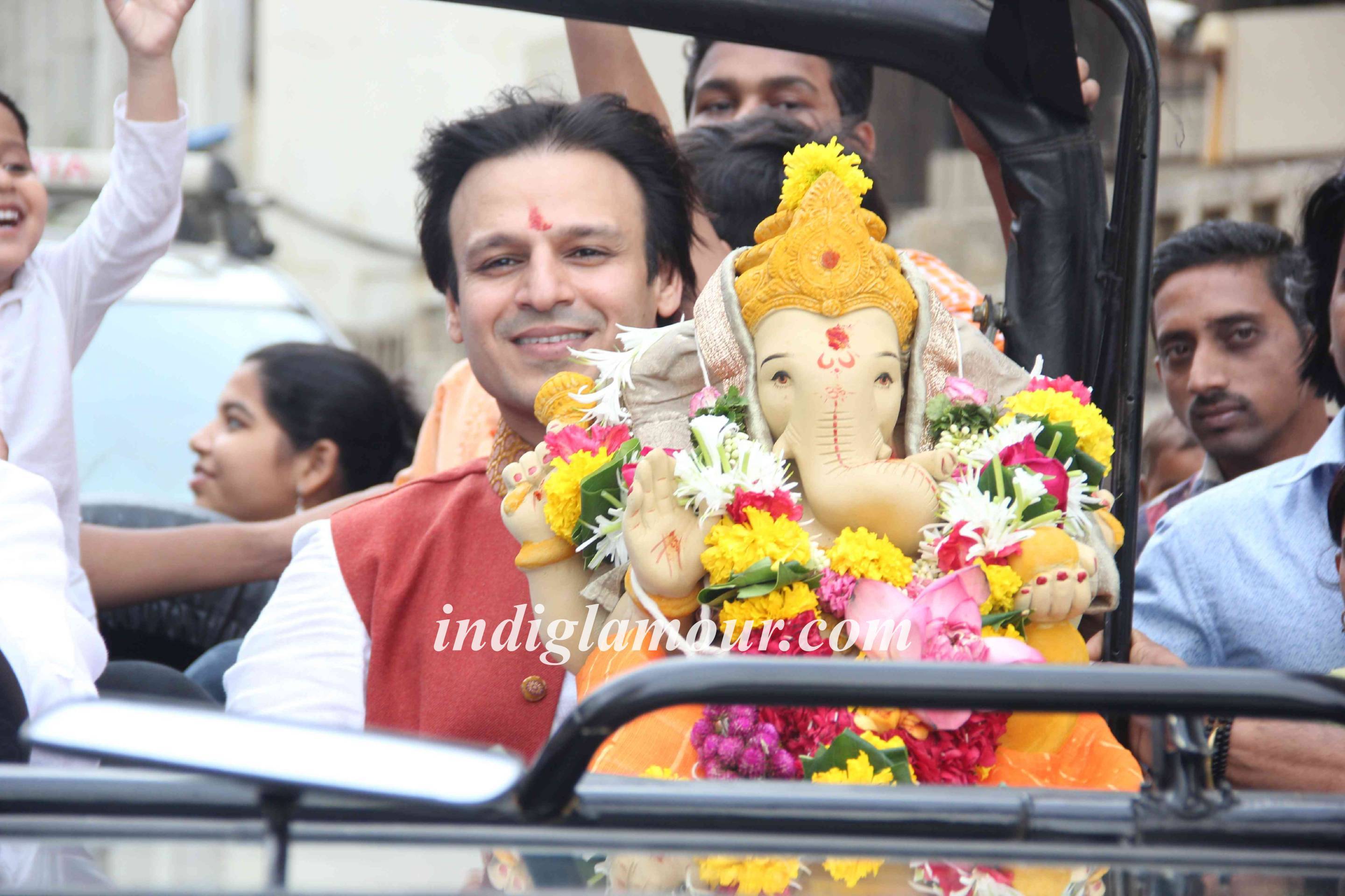 Vivek Oberoi Celebrates Ganpati Visarjan Event hd photo