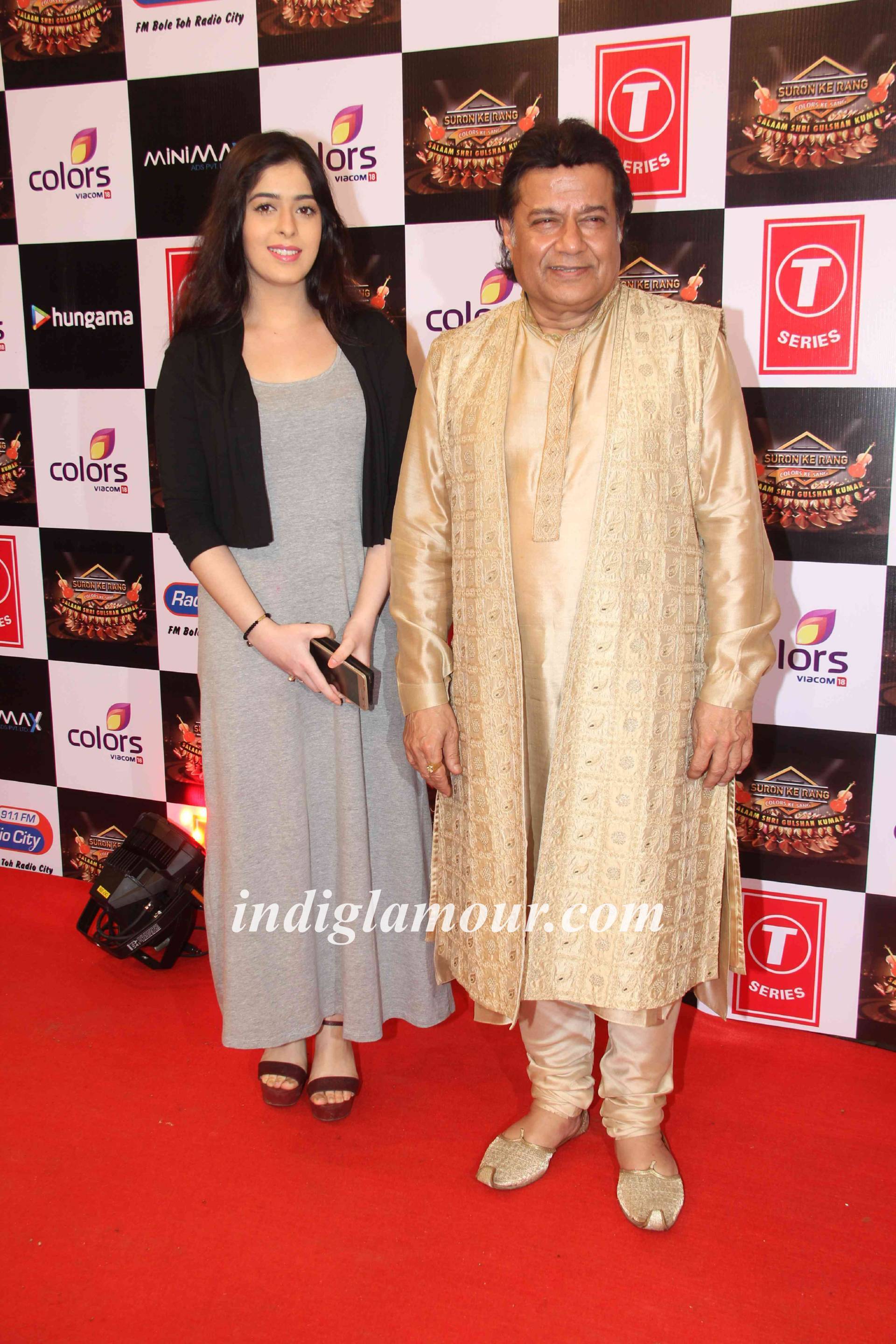 Suron Ke Rang Salaam Shri Gulshan Kumar Red Carpet Event Event hd photo
