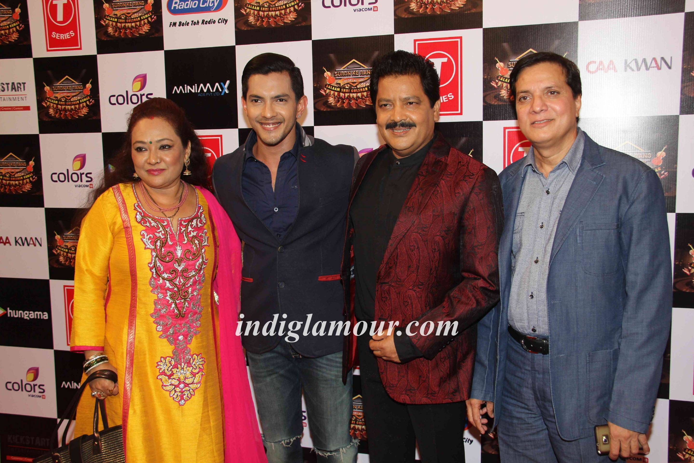Suron Ke Rang Salaam Shri Gulshan Kumar Red Carpet Event Event hd photo