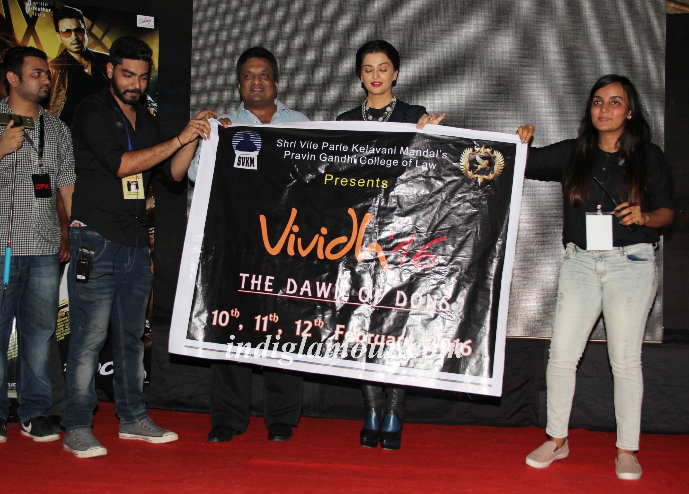 Aishwarya Rai Bachchan at Vividh Festival Event hd photo