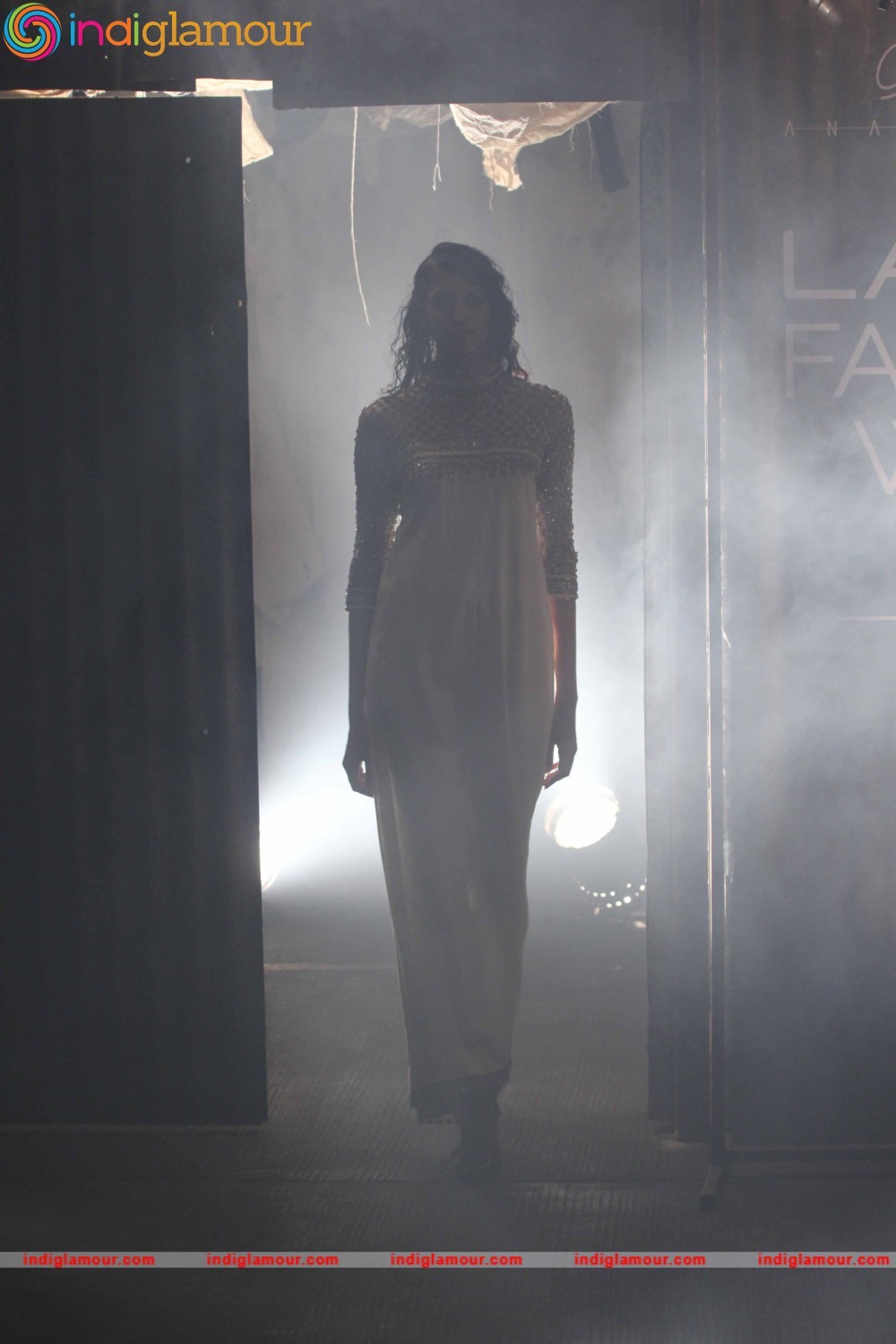 LFW Day 1 Show Design By Anand Kabra Event hd photo