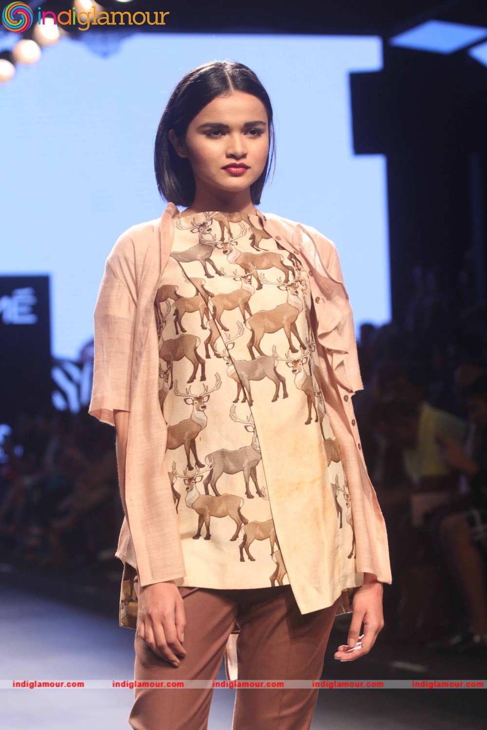 LFW Day 1 Show Design By Sneha Arora Event hd photo