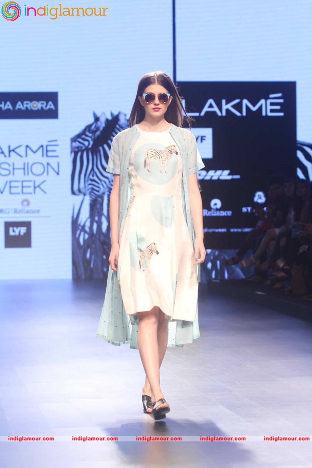 LFW Day 1 Show Design By Sneha Arora Event hd photo